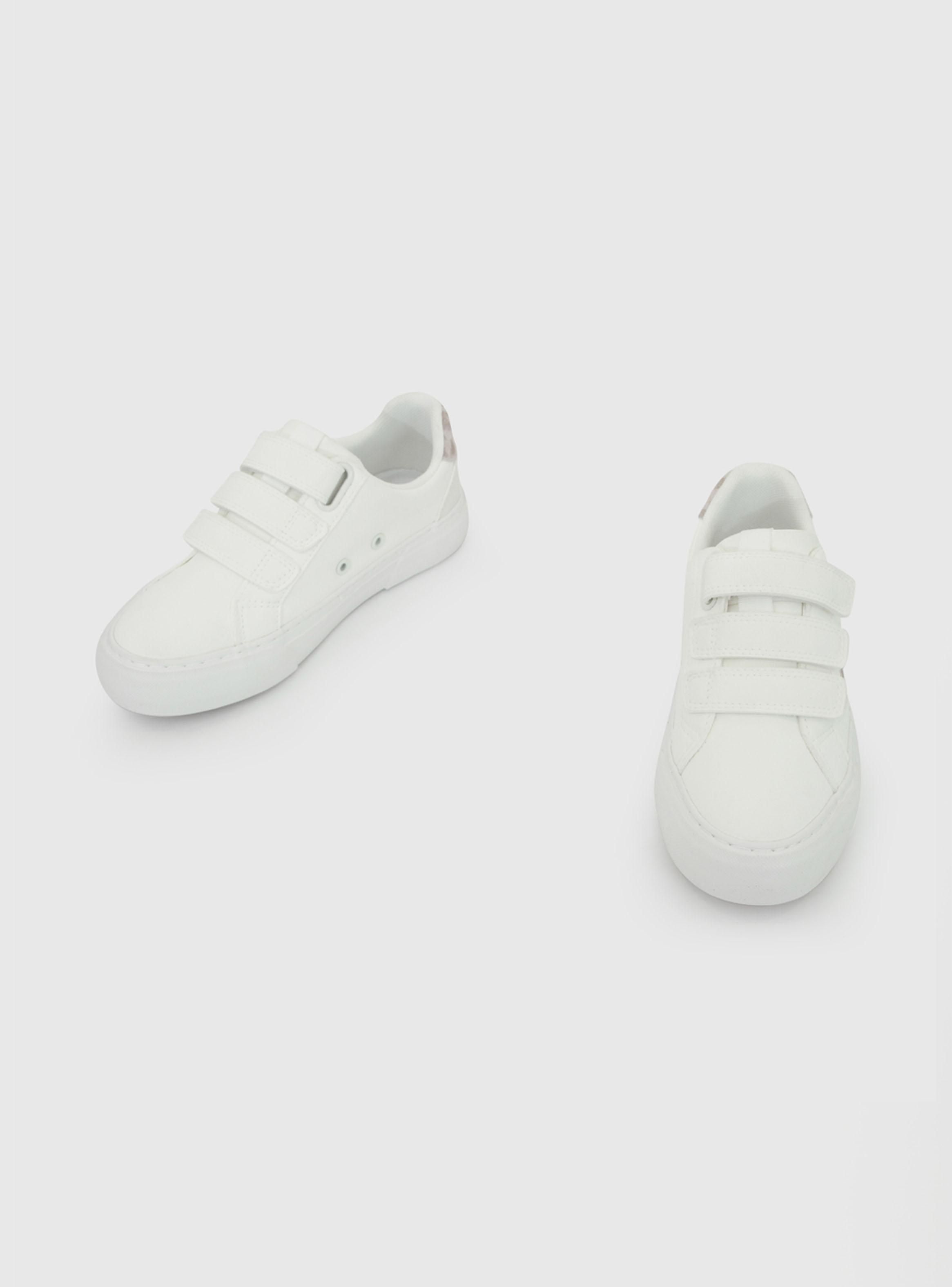 Zapatilla Urbana Diseño Seattle Niña-2