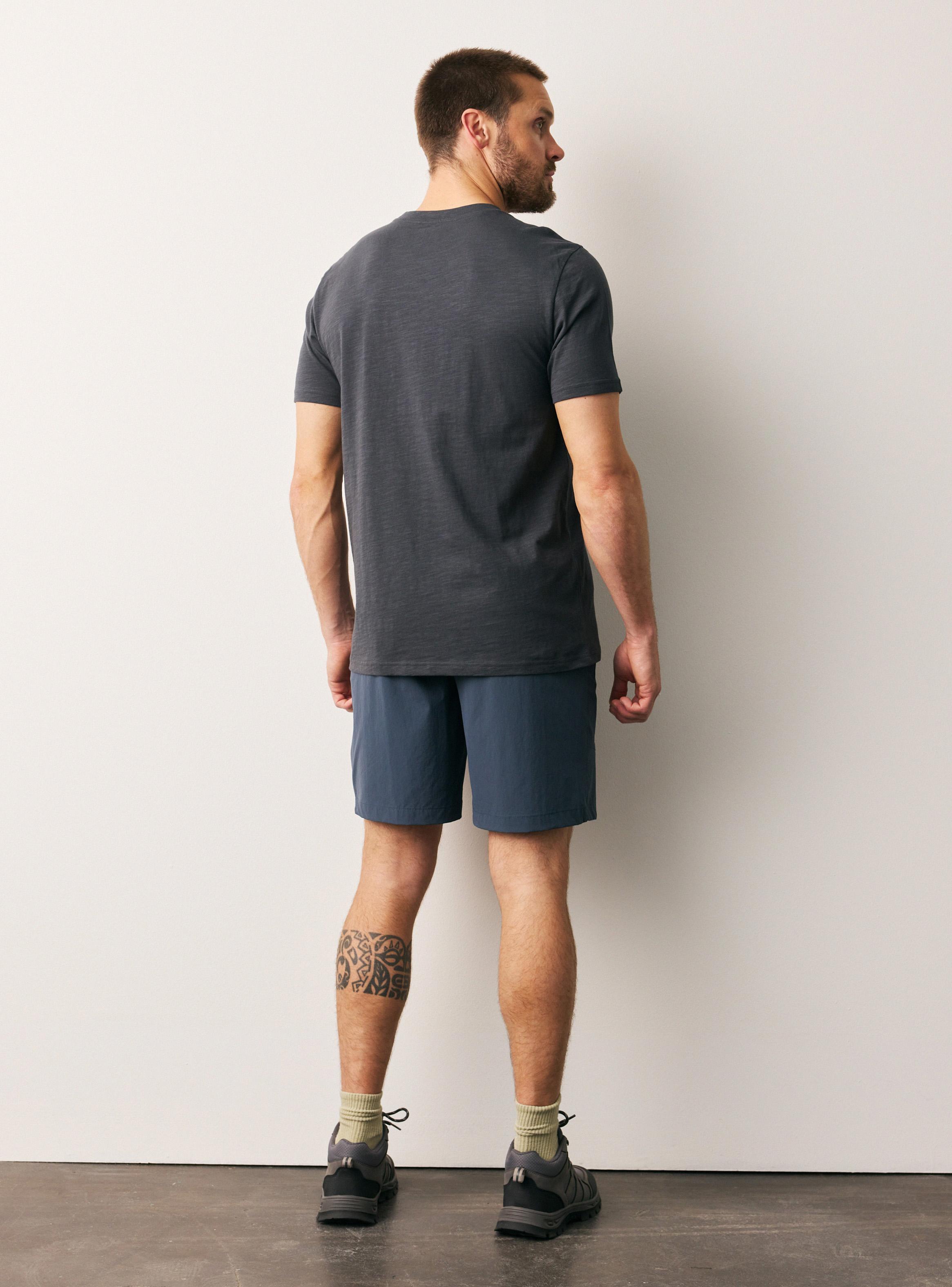 Polera Diseño Estampado en Pecho-5