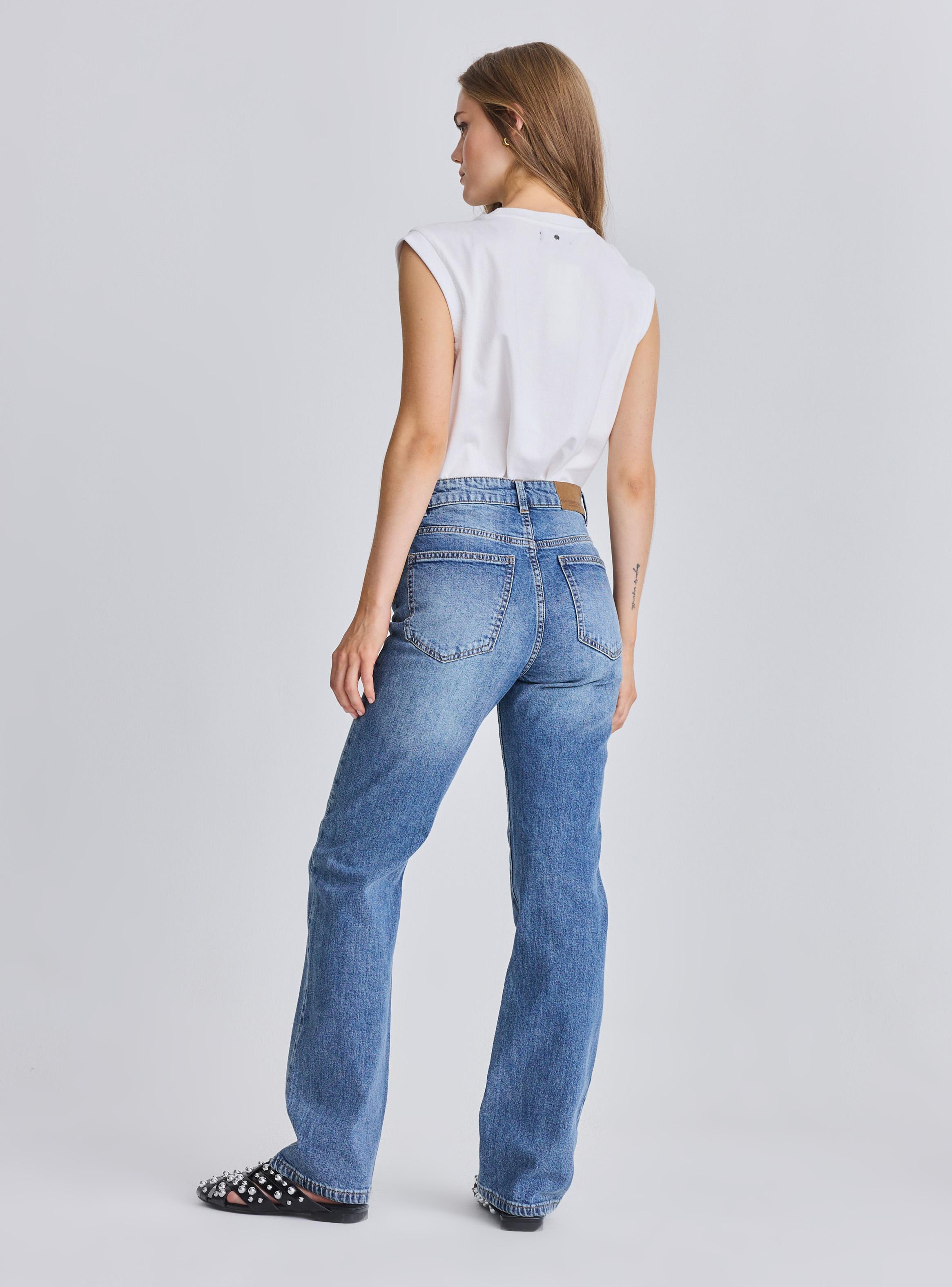 Jeans Straight Básico Tiro Medio-5