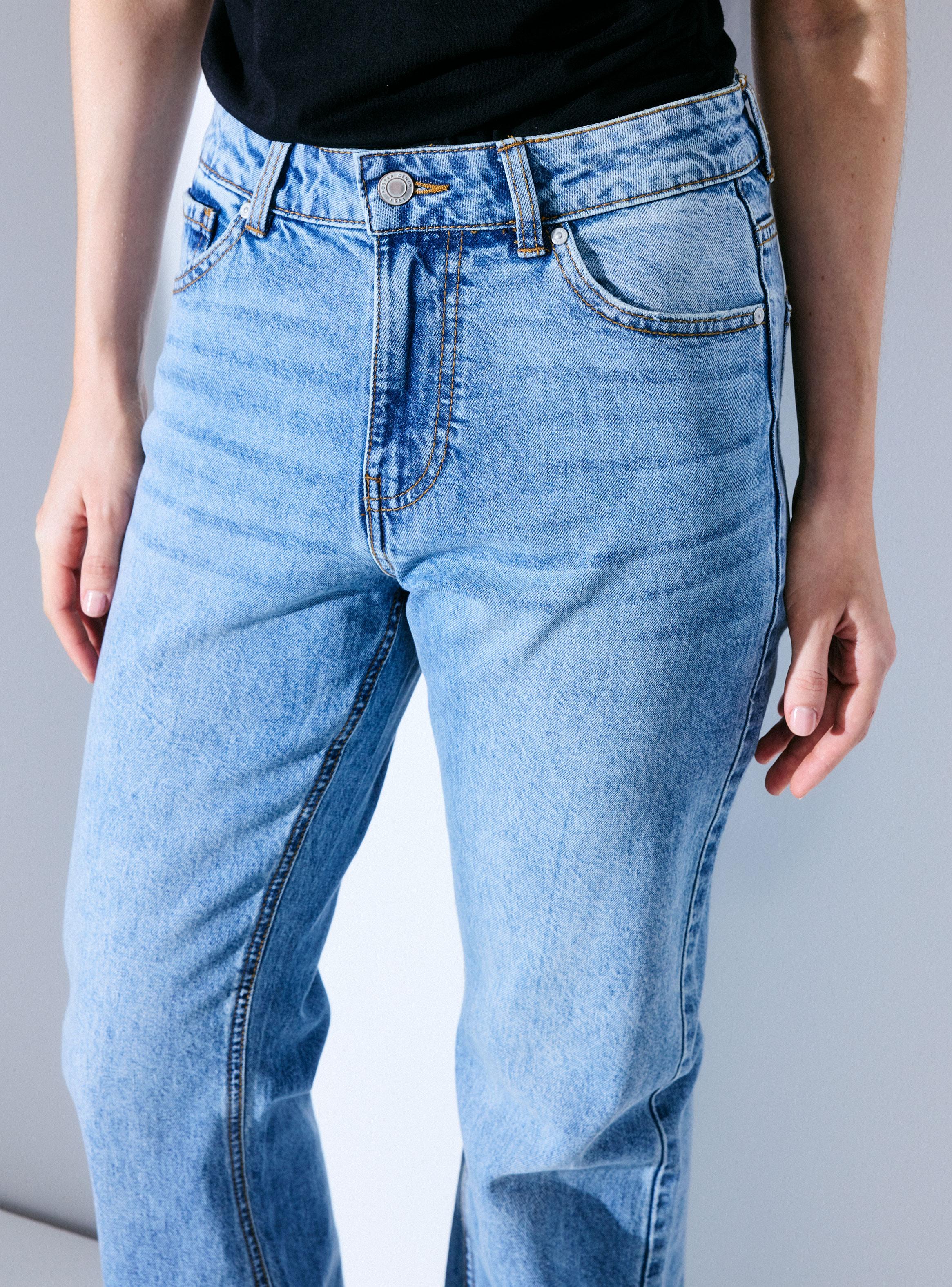 Jeans Flare Básico Tiro Medio-2