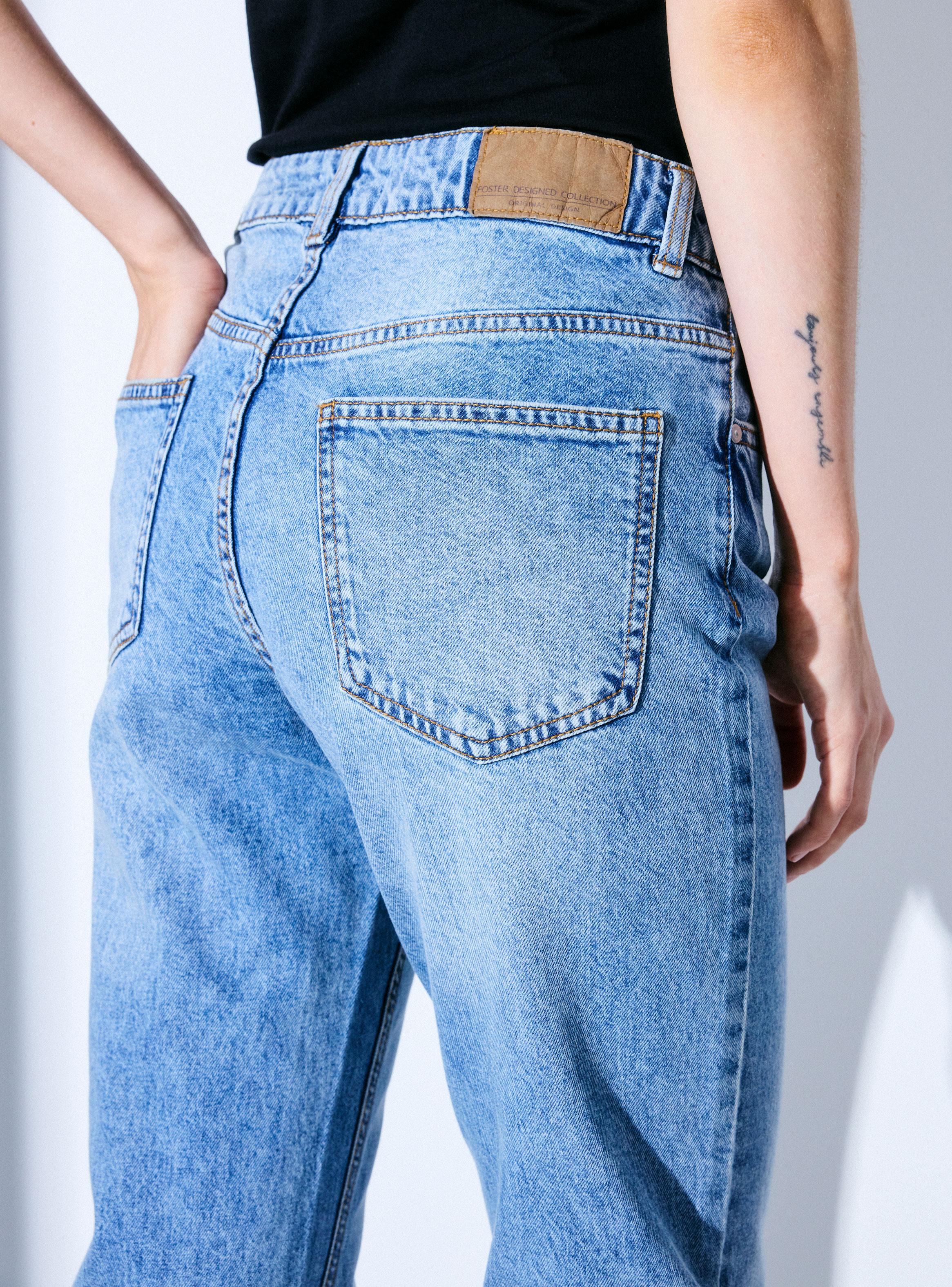 Jeans Flare Básico Tiro Medio-3