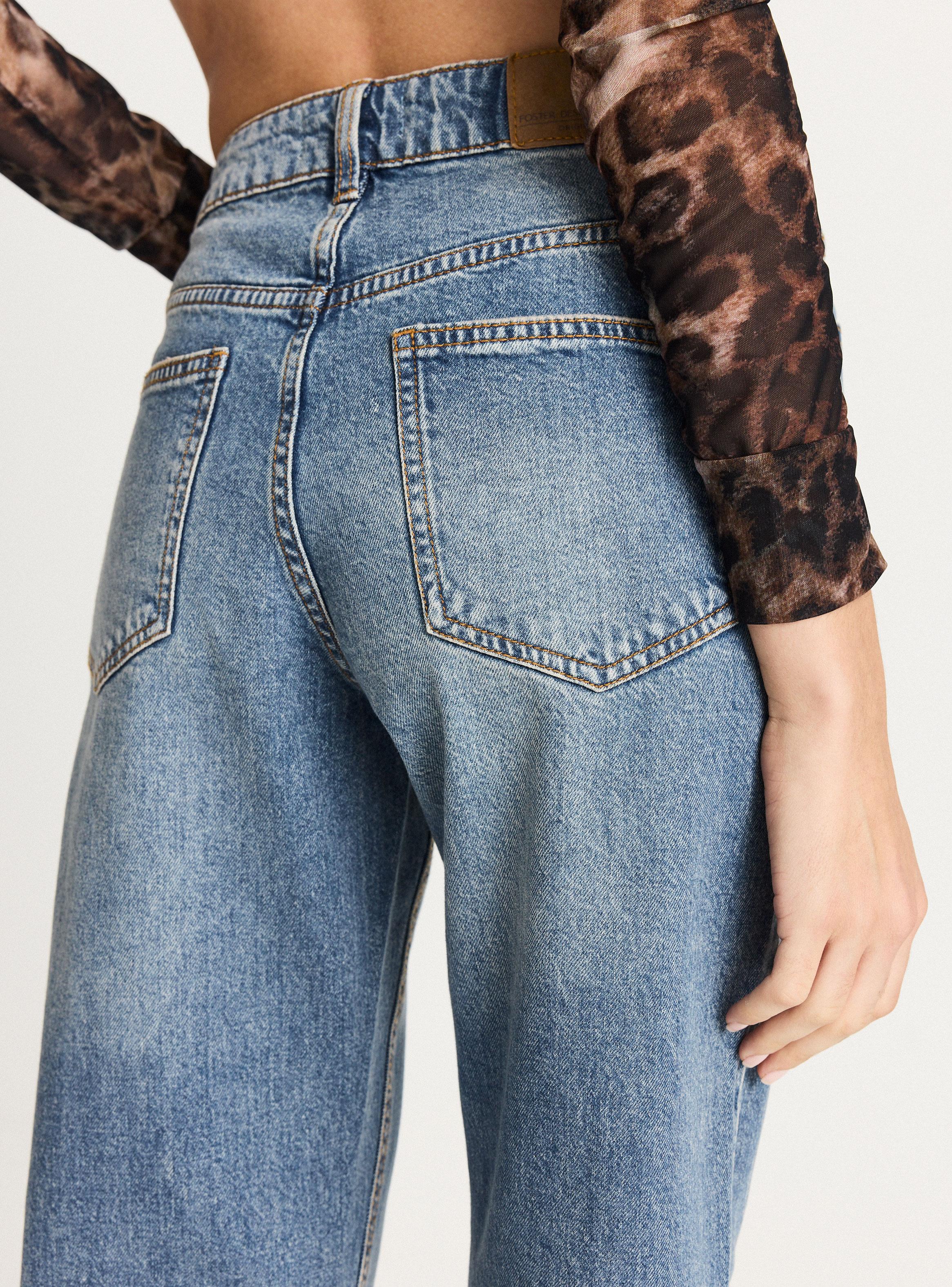 Jeans Flare Básico Tiro Medio-3