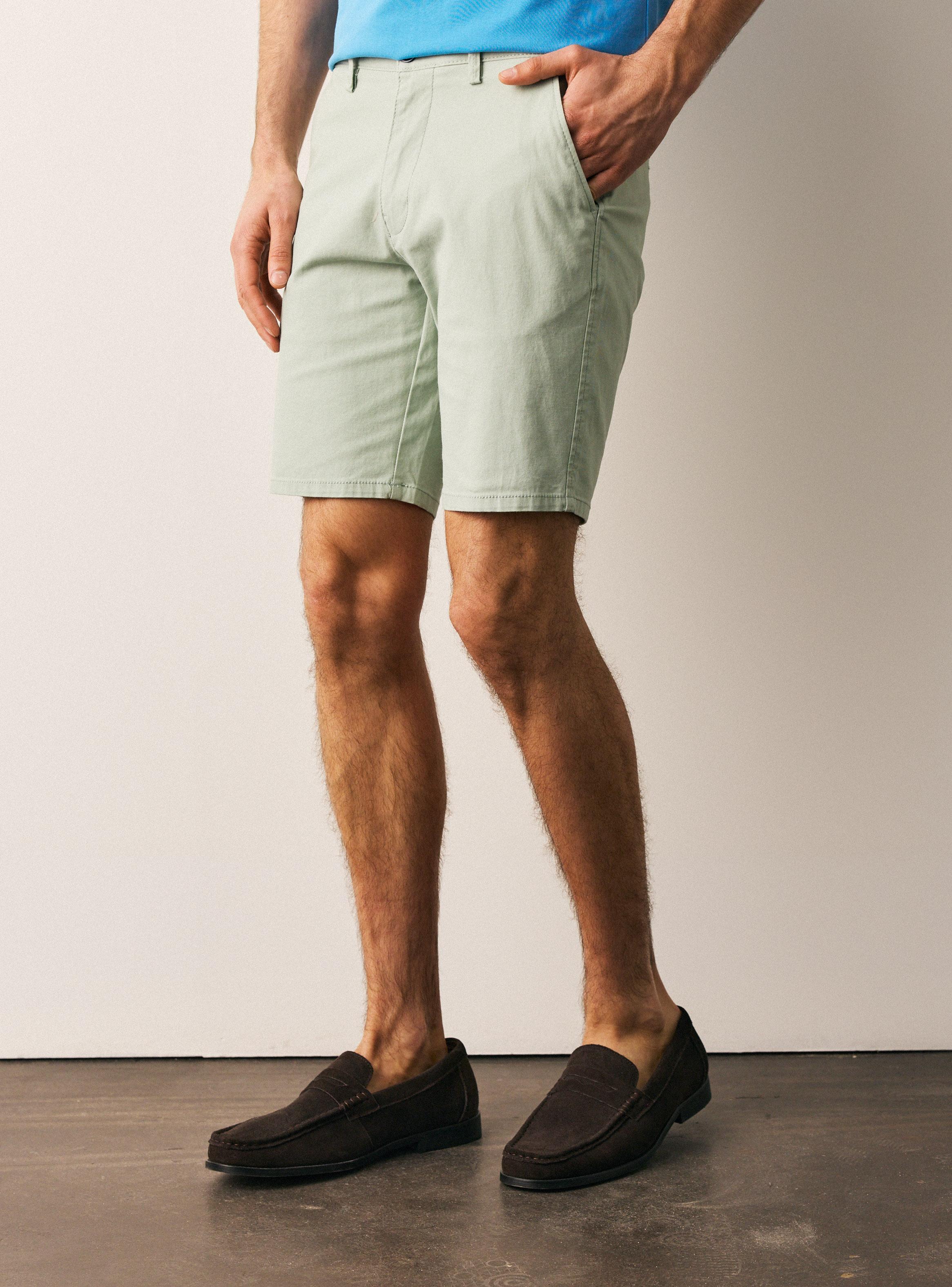 Short Bermuda Corte Chino con Spandex-0