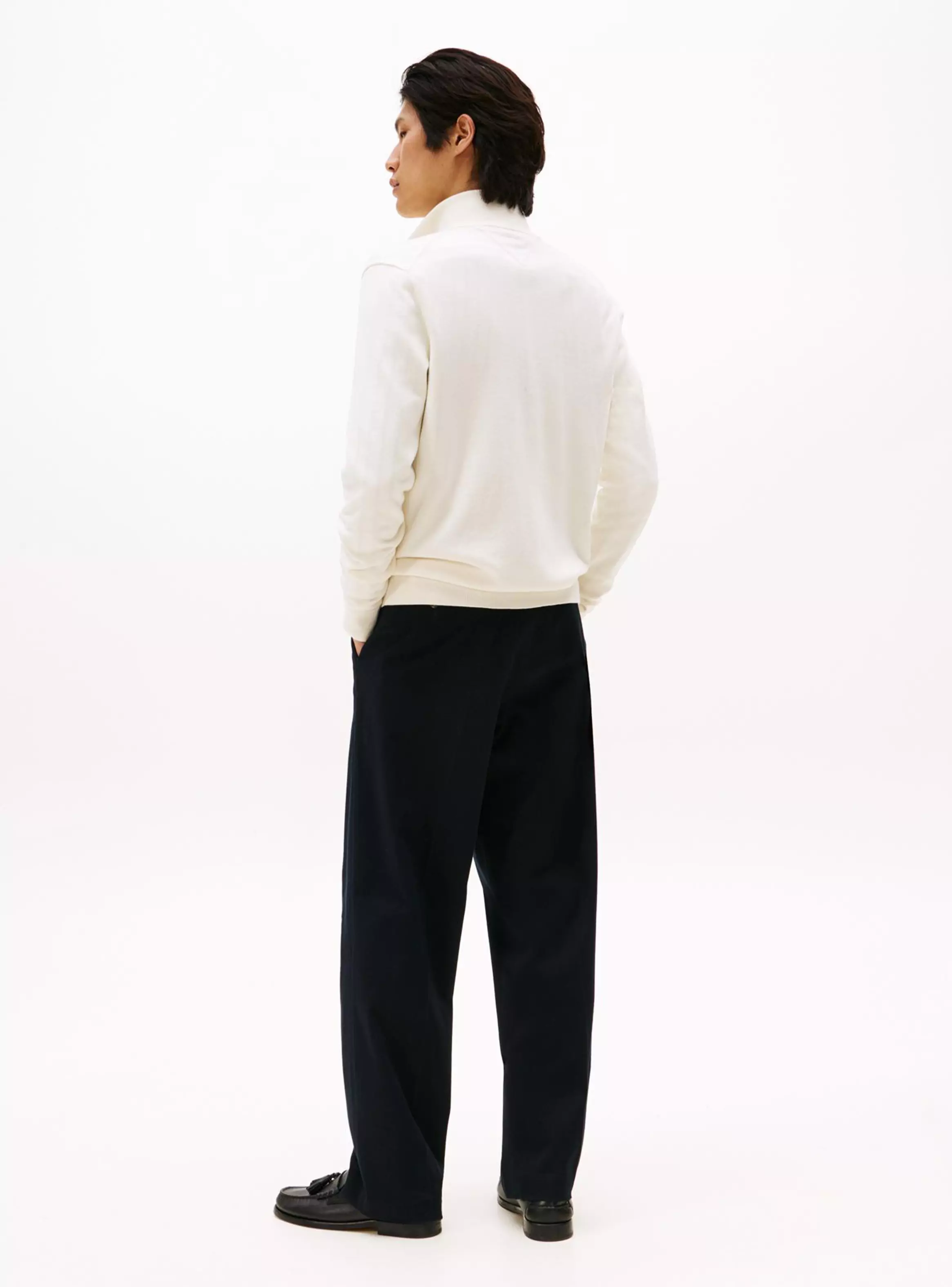 Sweater Medio Cierre Logo Bordado-2