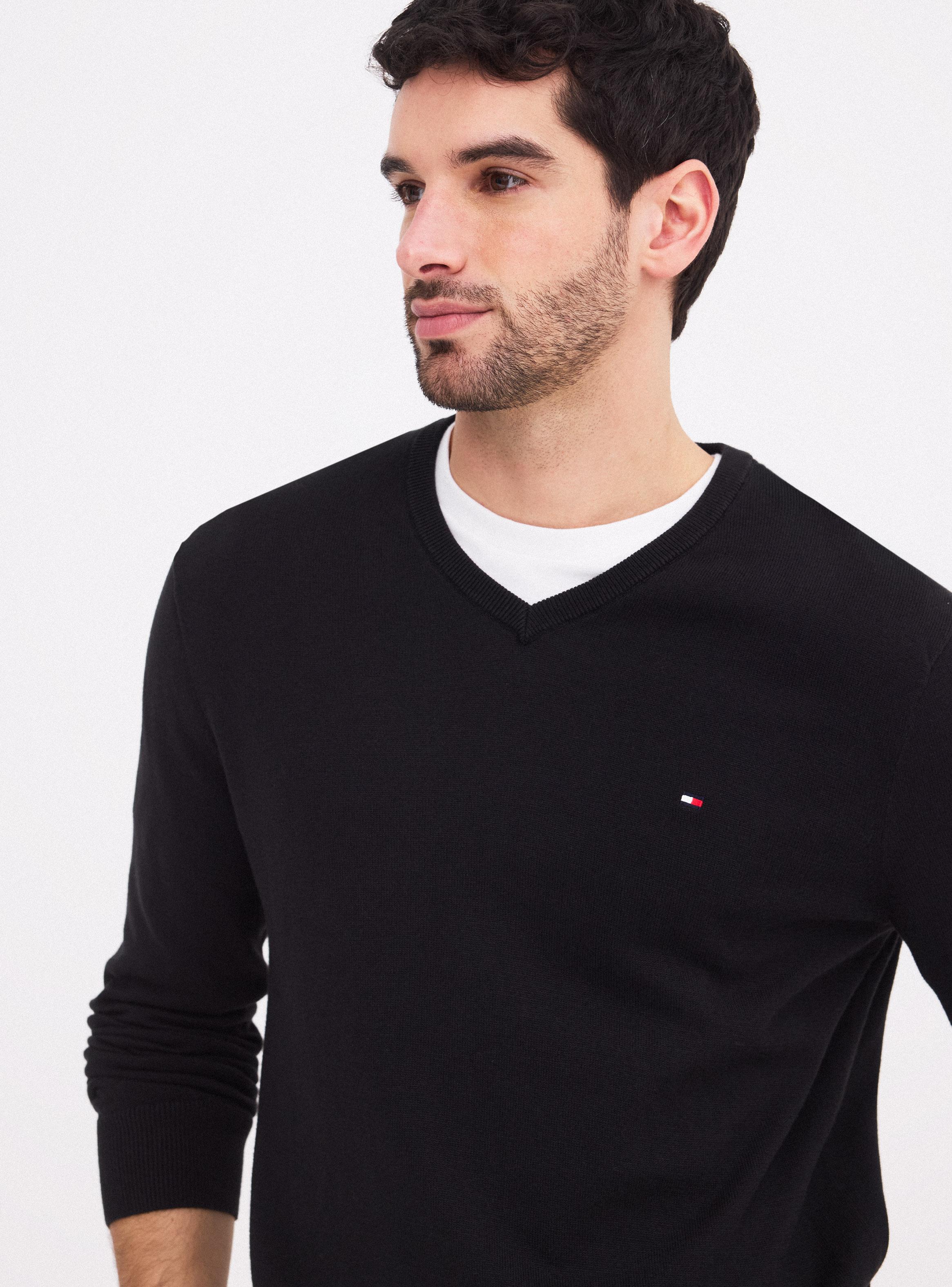 Sweater Cuello V Clásico Logo Bordado-2
