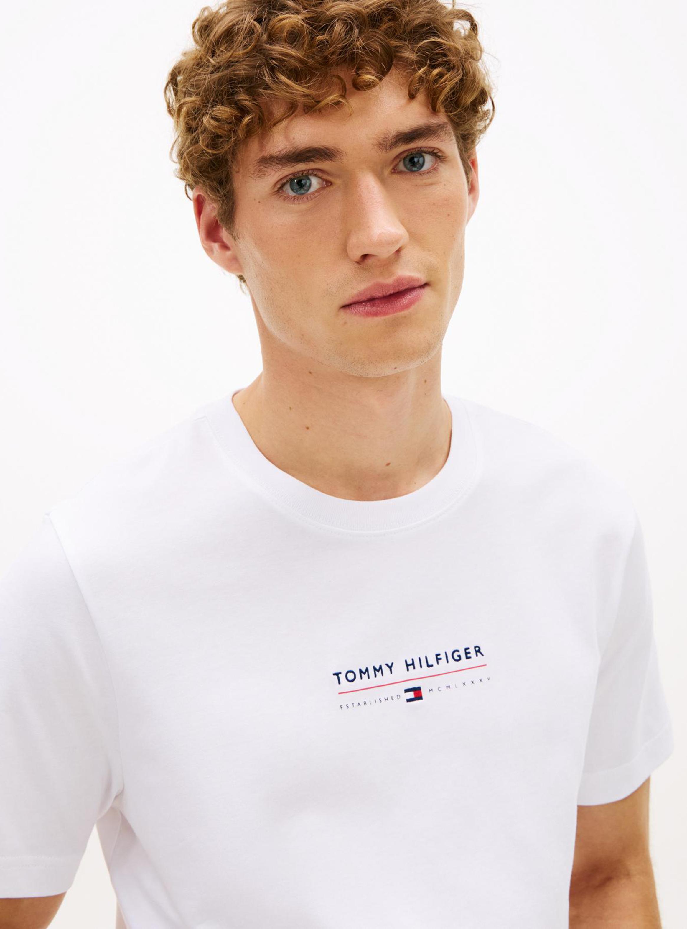 Polera Logo en Pecho-1