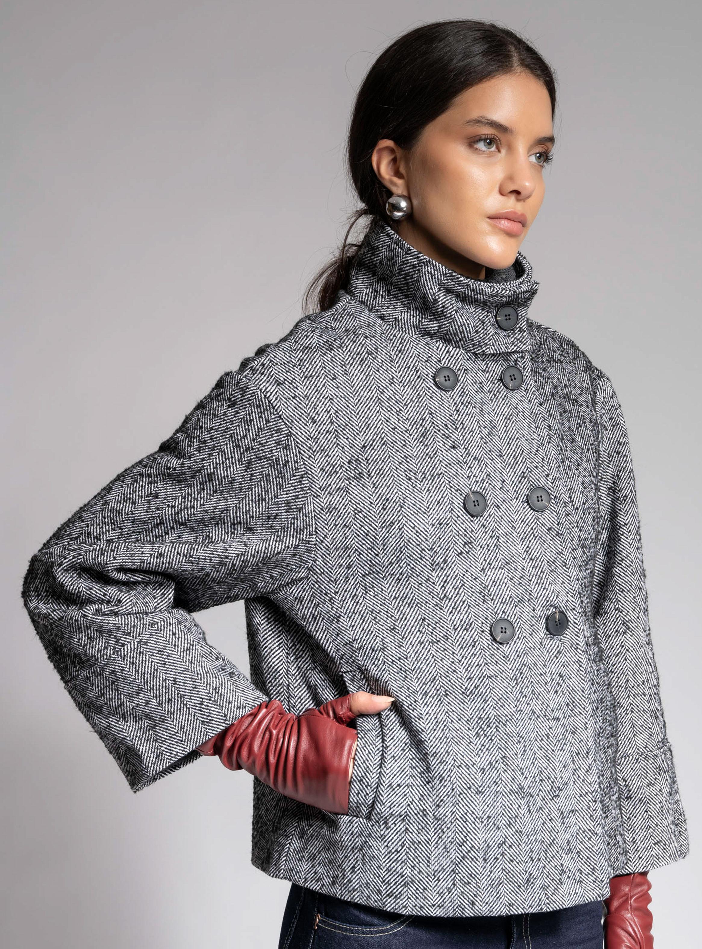 Chaqueta Corta Cuello Funnel Hecho en Italia-3