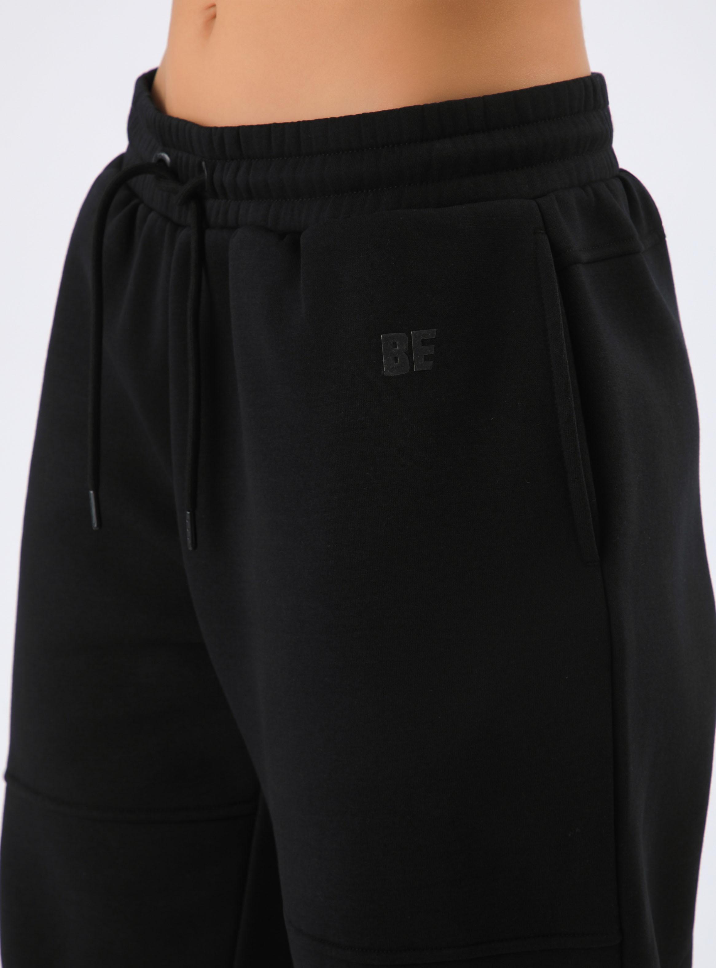 Pantalón de Buzo Corinne-2
