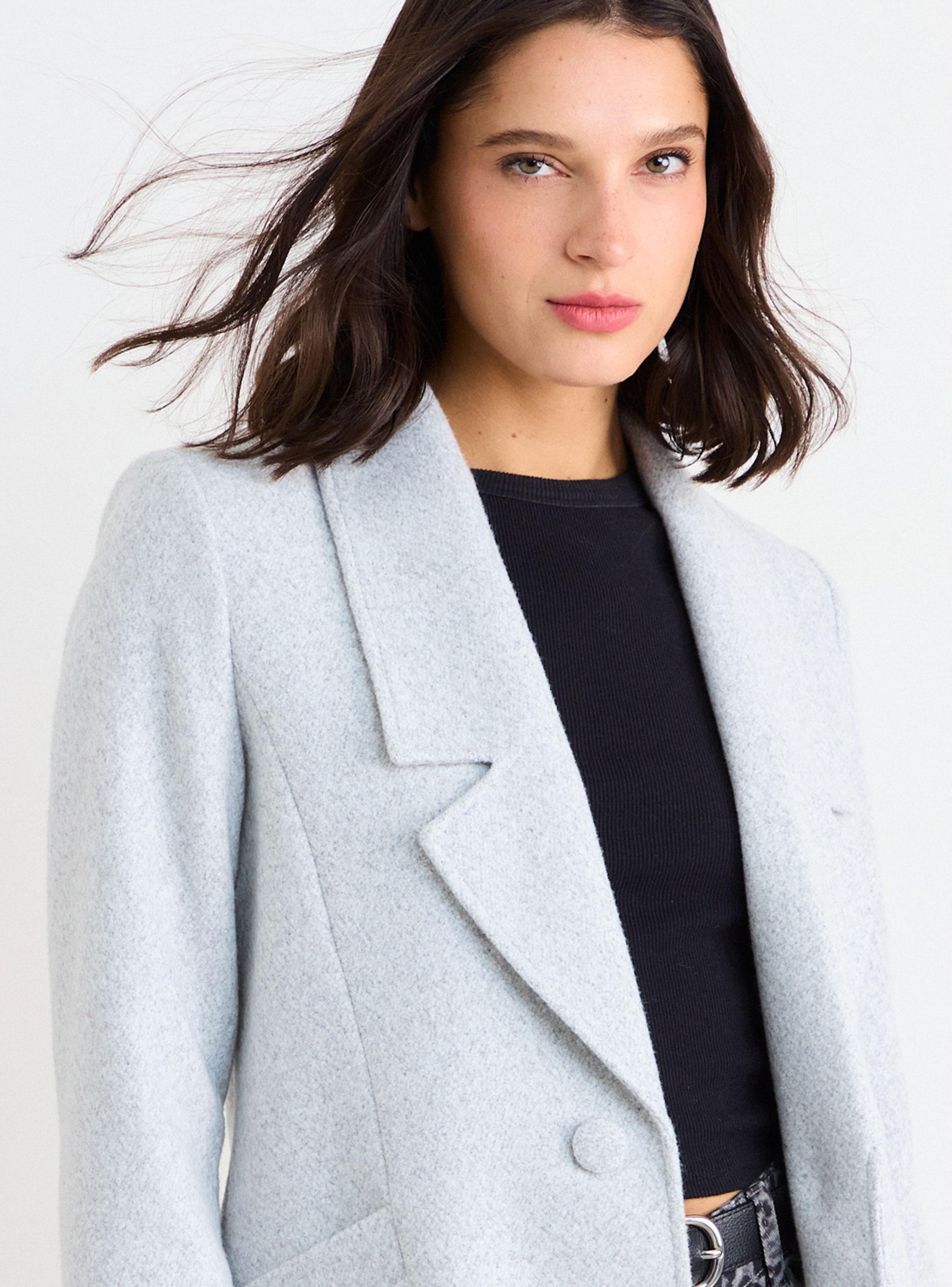 Abrigo Chaquetón Liso Cuello V-3