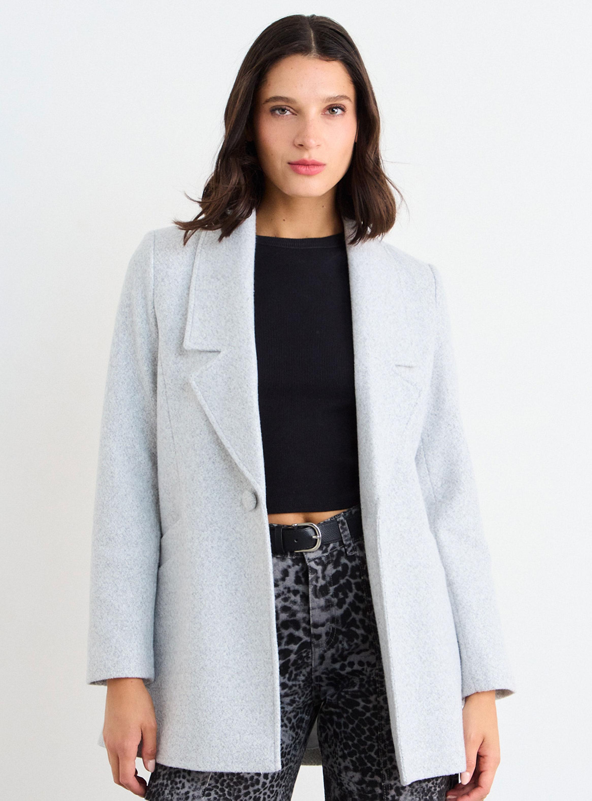 Abrigo Chaquetón Liso Cuello V-0
