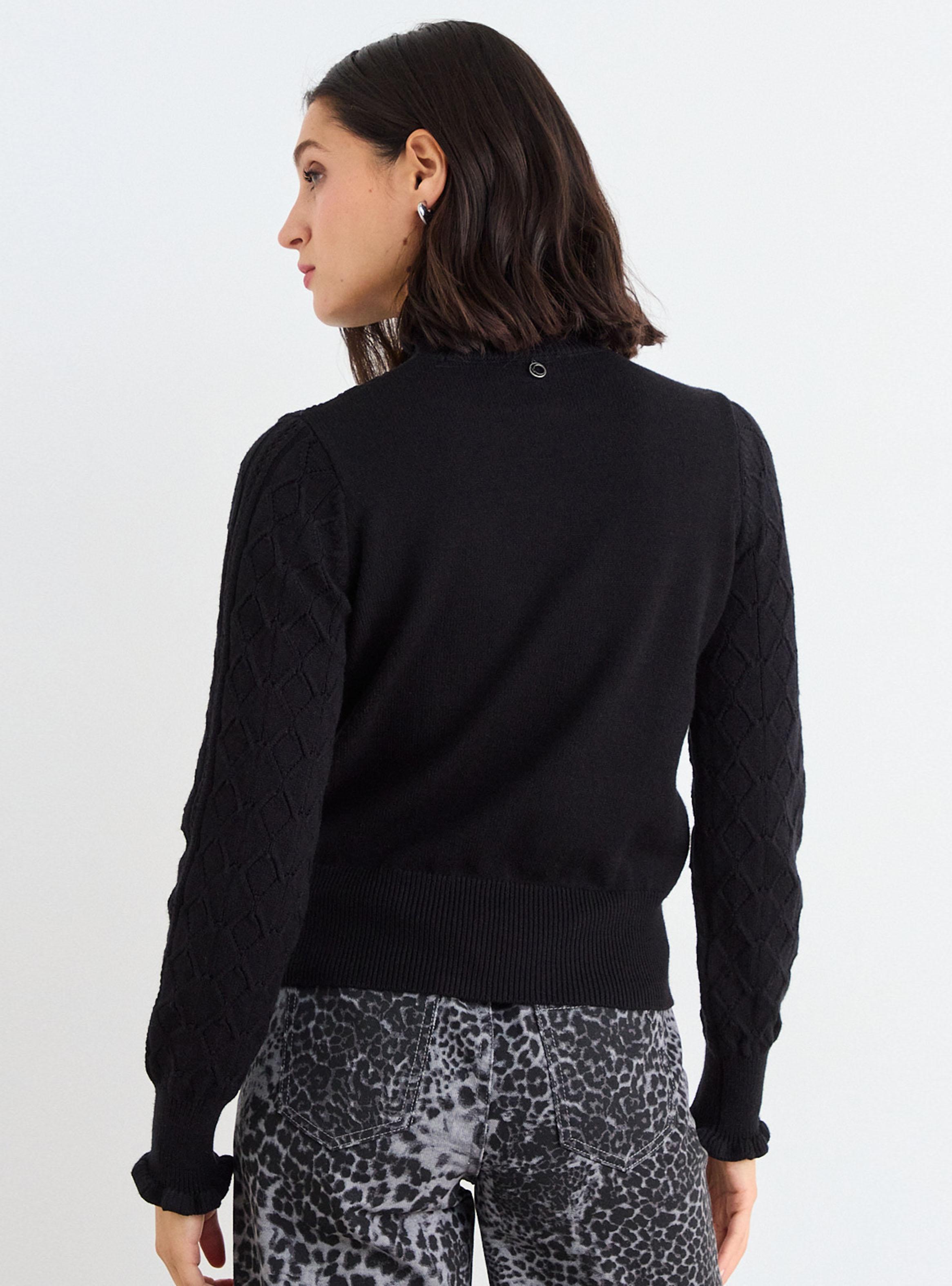Sweater Cuello Alto Ondulado Regular-1