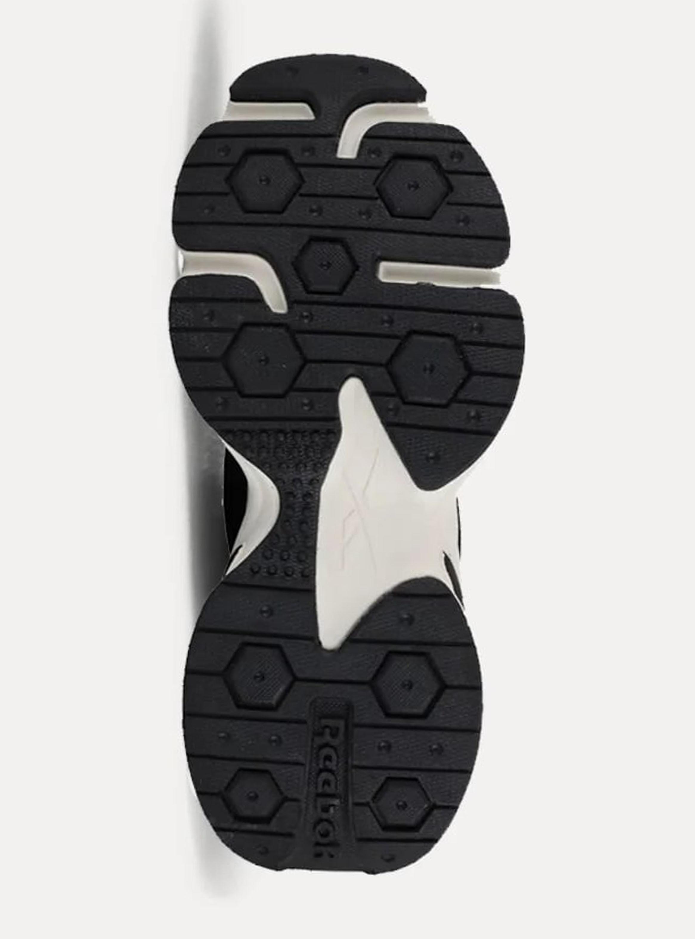 Zapatilla Urbana Mujer Charge-Run-2