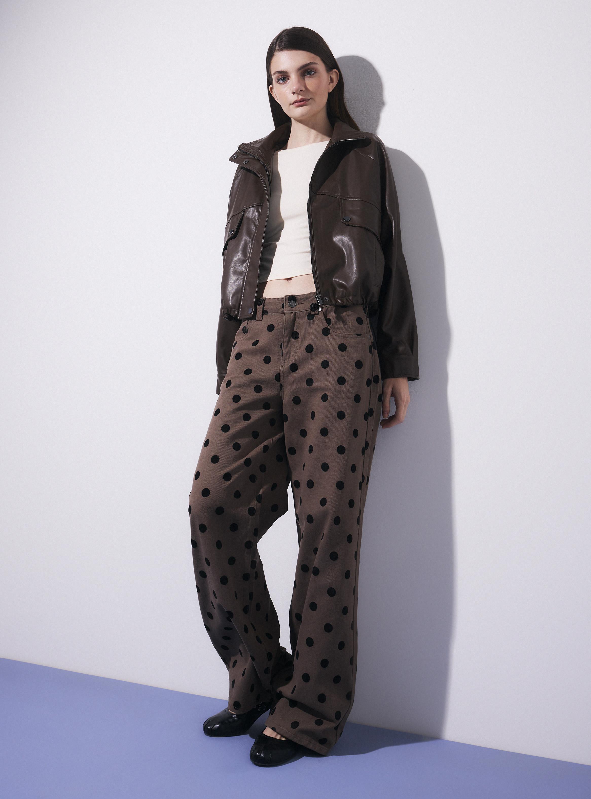 Chaqueta Oversize con Cierre y Detalles Metálicos-4