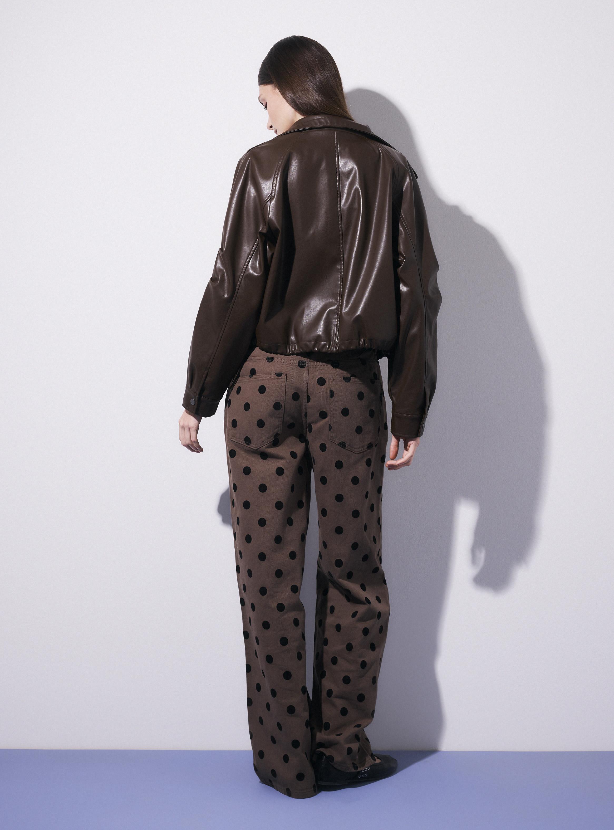 Chaqueta Oversize con Cierre y Detalles Metálicos-5