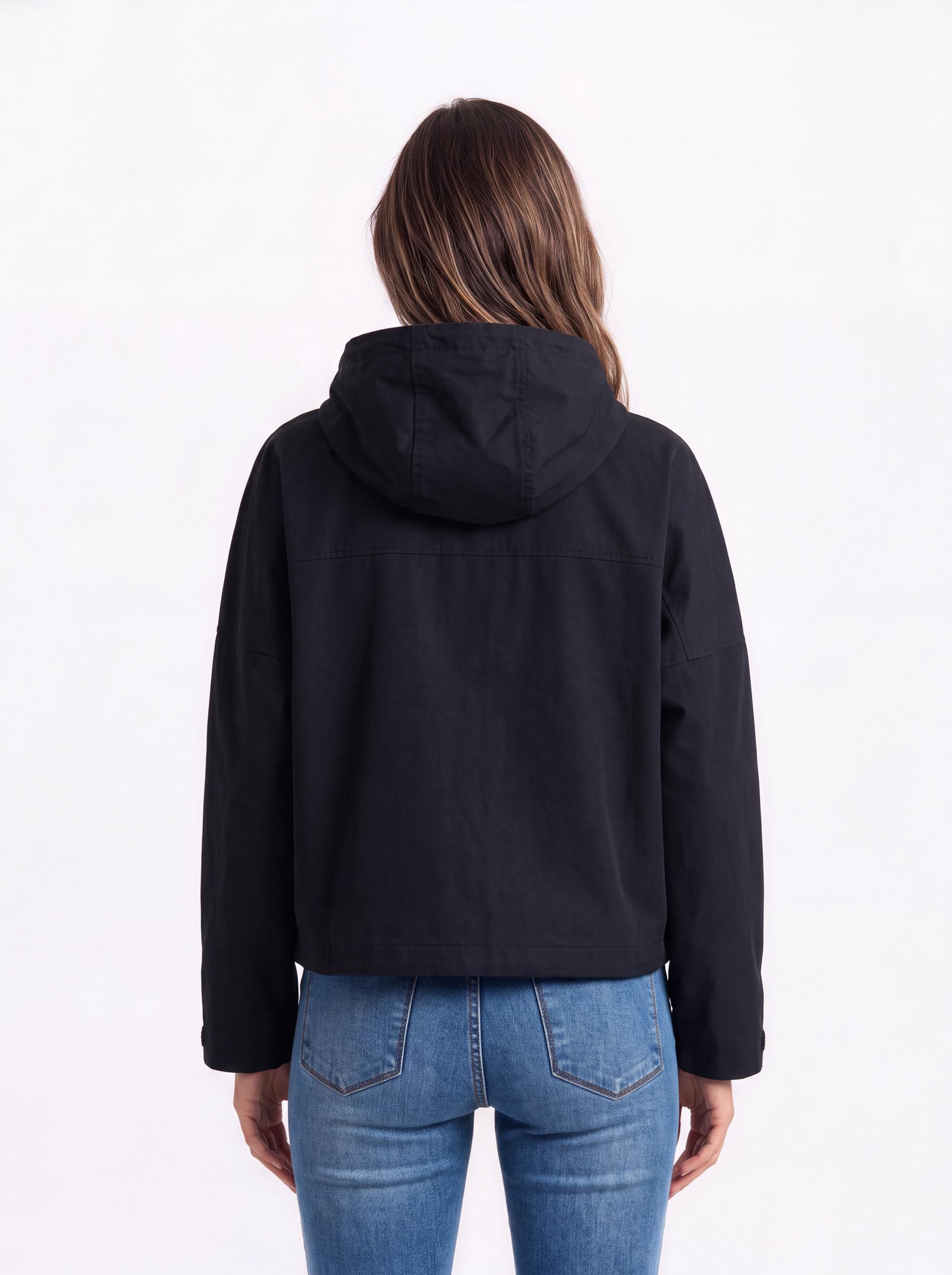 Chaqueta con Capucha a Prueba de Agua-1