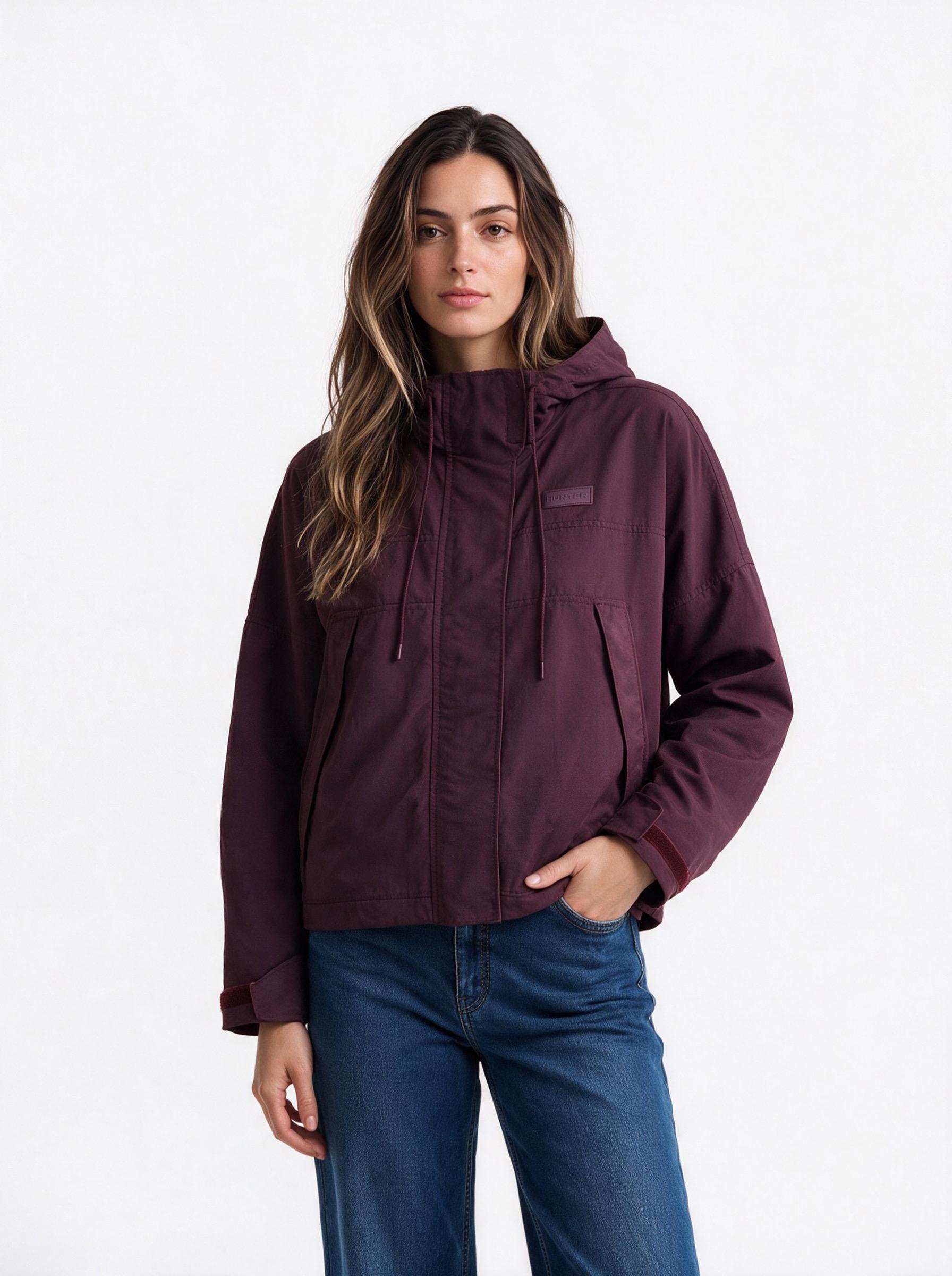 Chaqueta con Capucha a Prueba de Agua-0