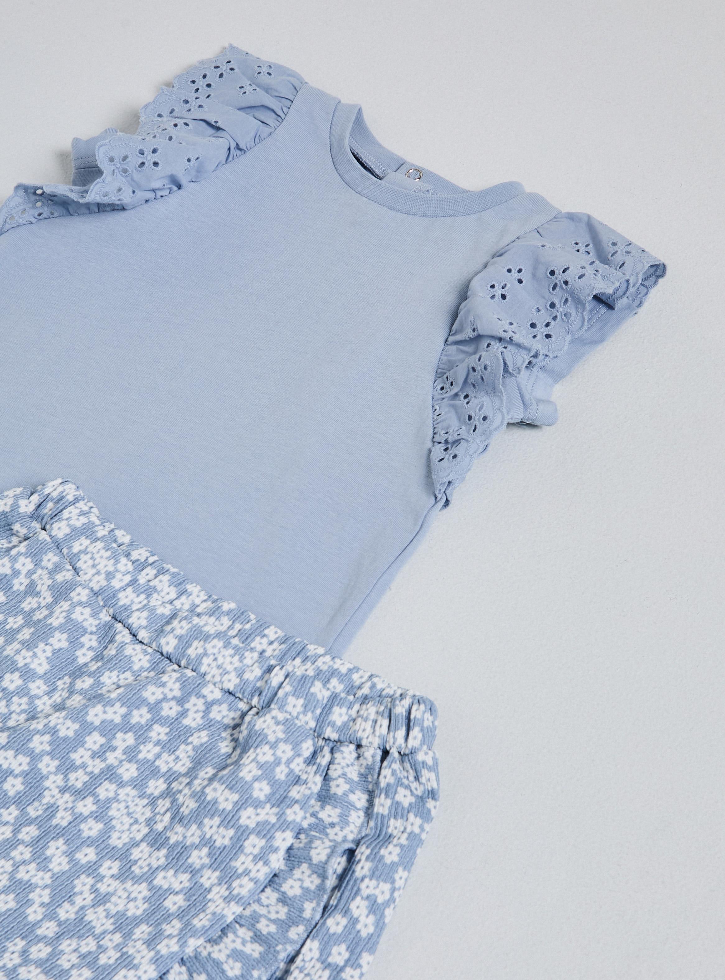 Conjunto Encaje en Mangas y Short Floral Elasticado-3