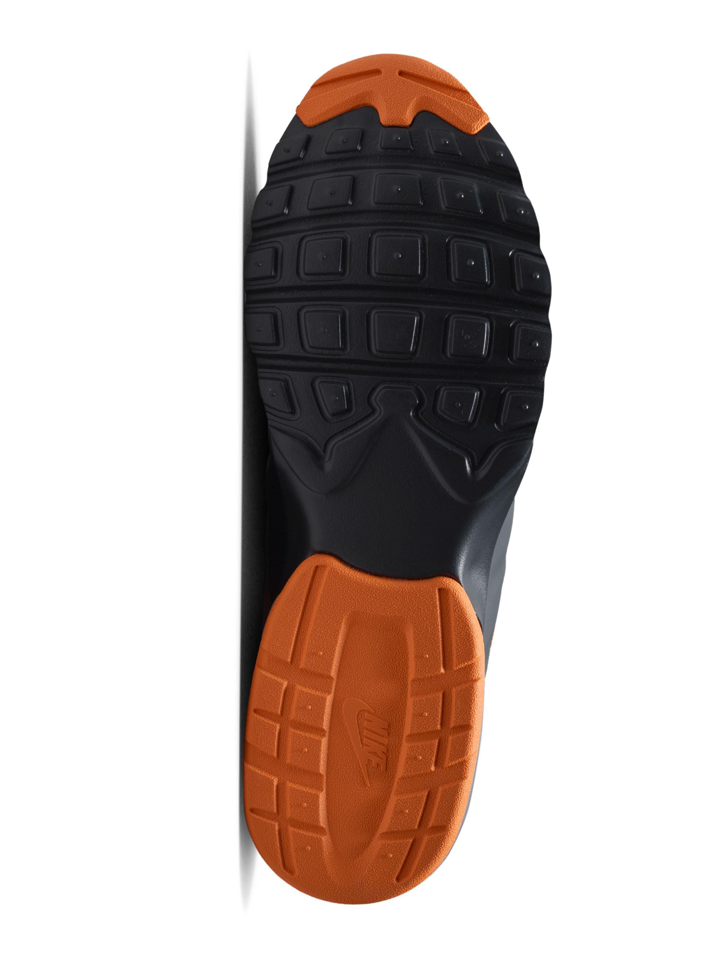 Zapatilla Urbana Negra Air Max Invigo Hombre-4