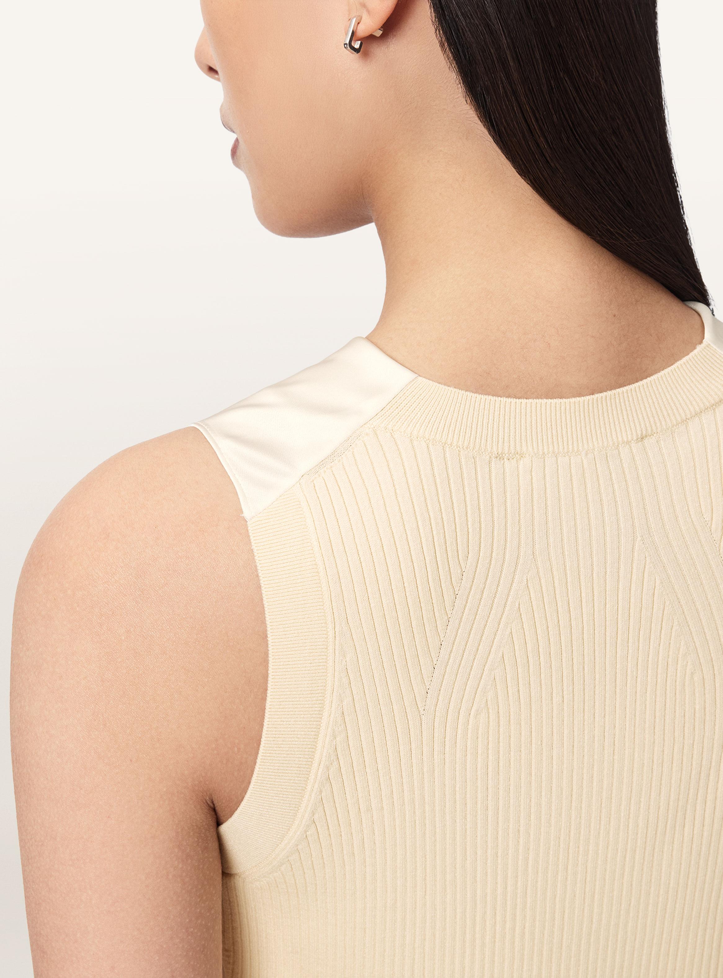 Top Zowy Cowl-3