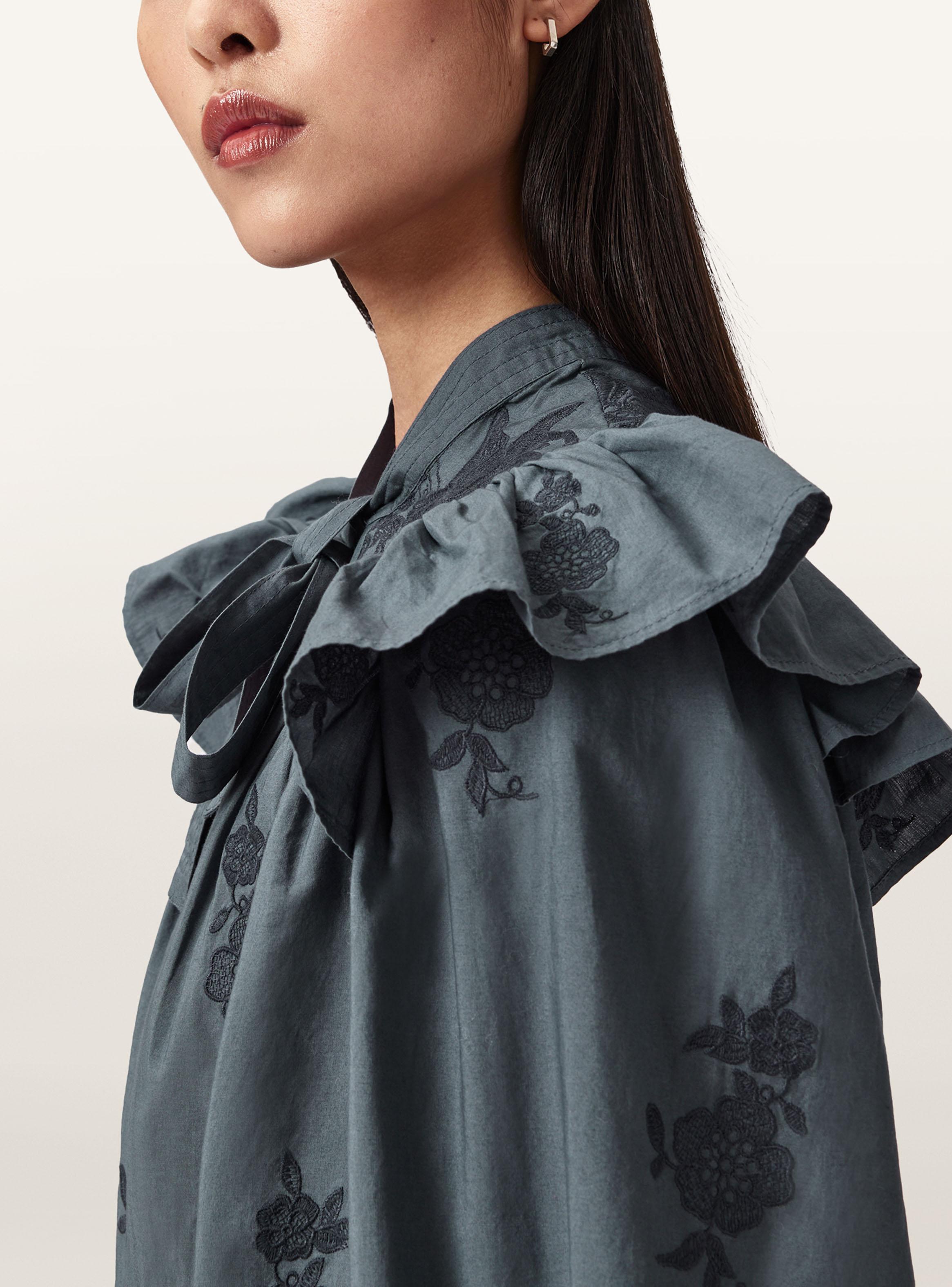 Top Nisa Embroidered-2