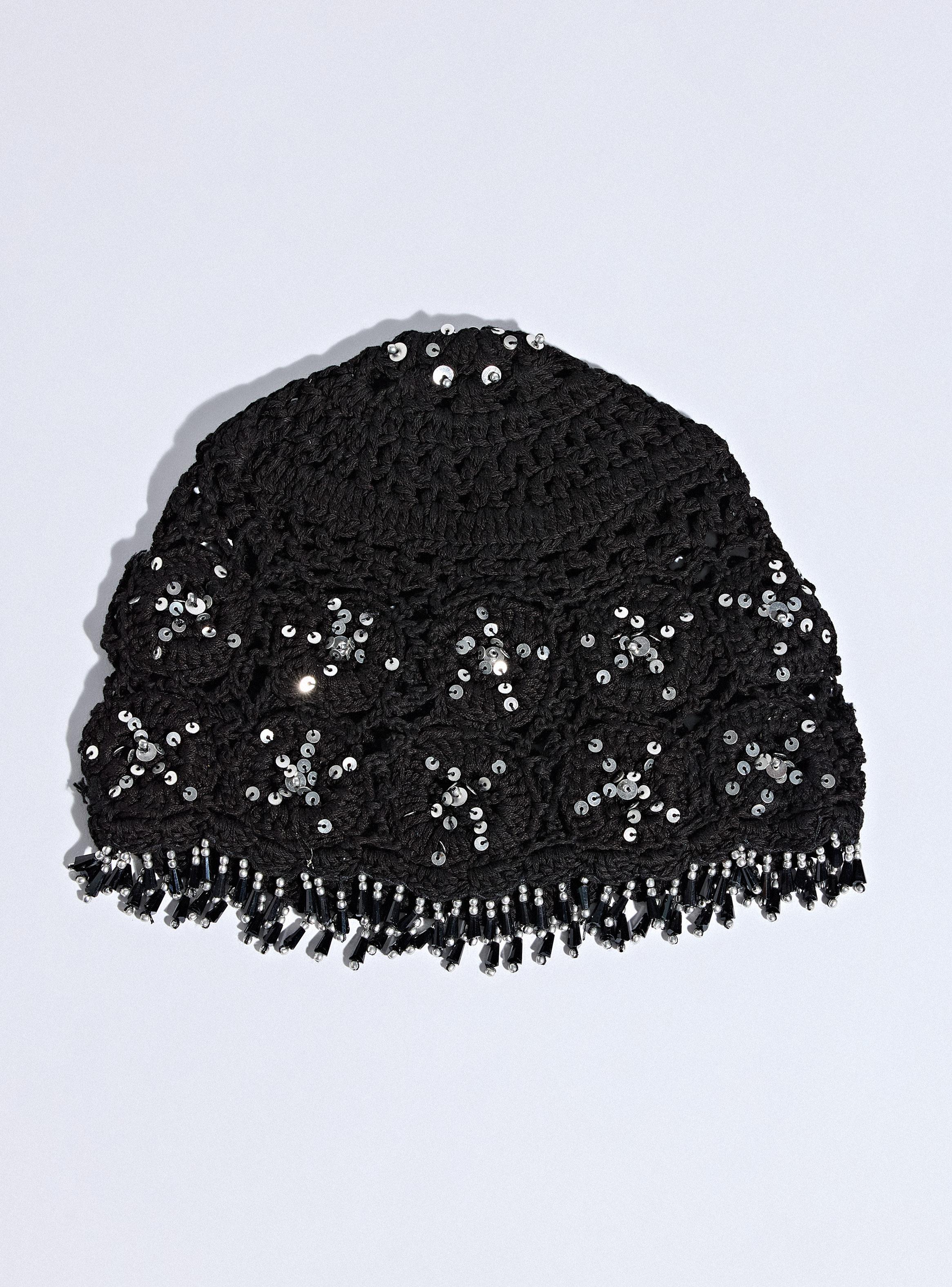 Gorro Tipo Casquette Tejido con Aplicaciones-0