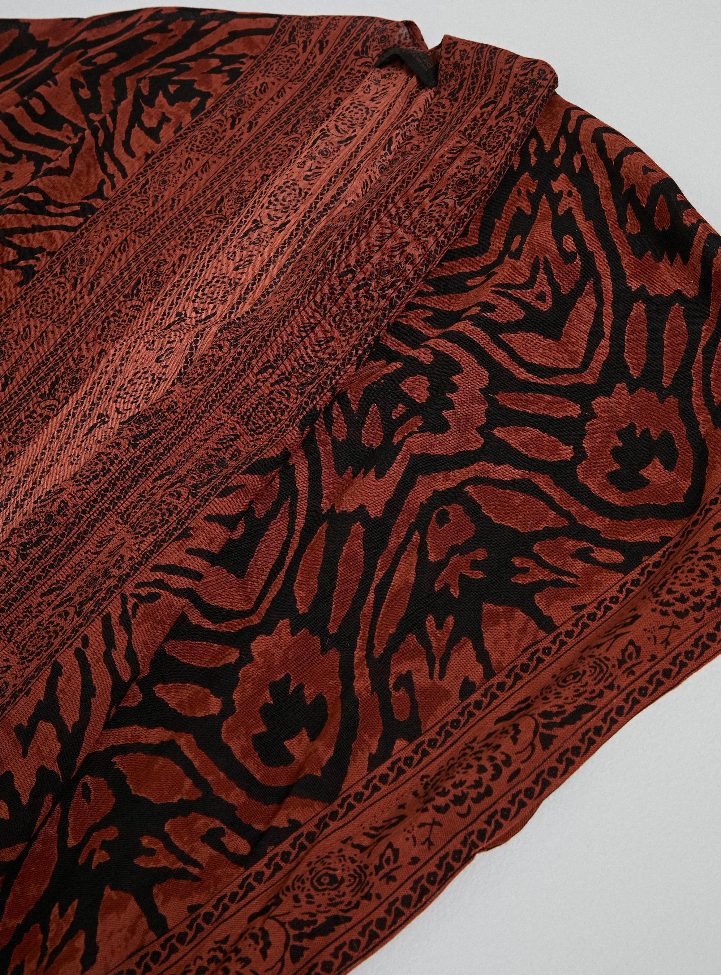 Kimono Estampado con Detalles Pompón-1