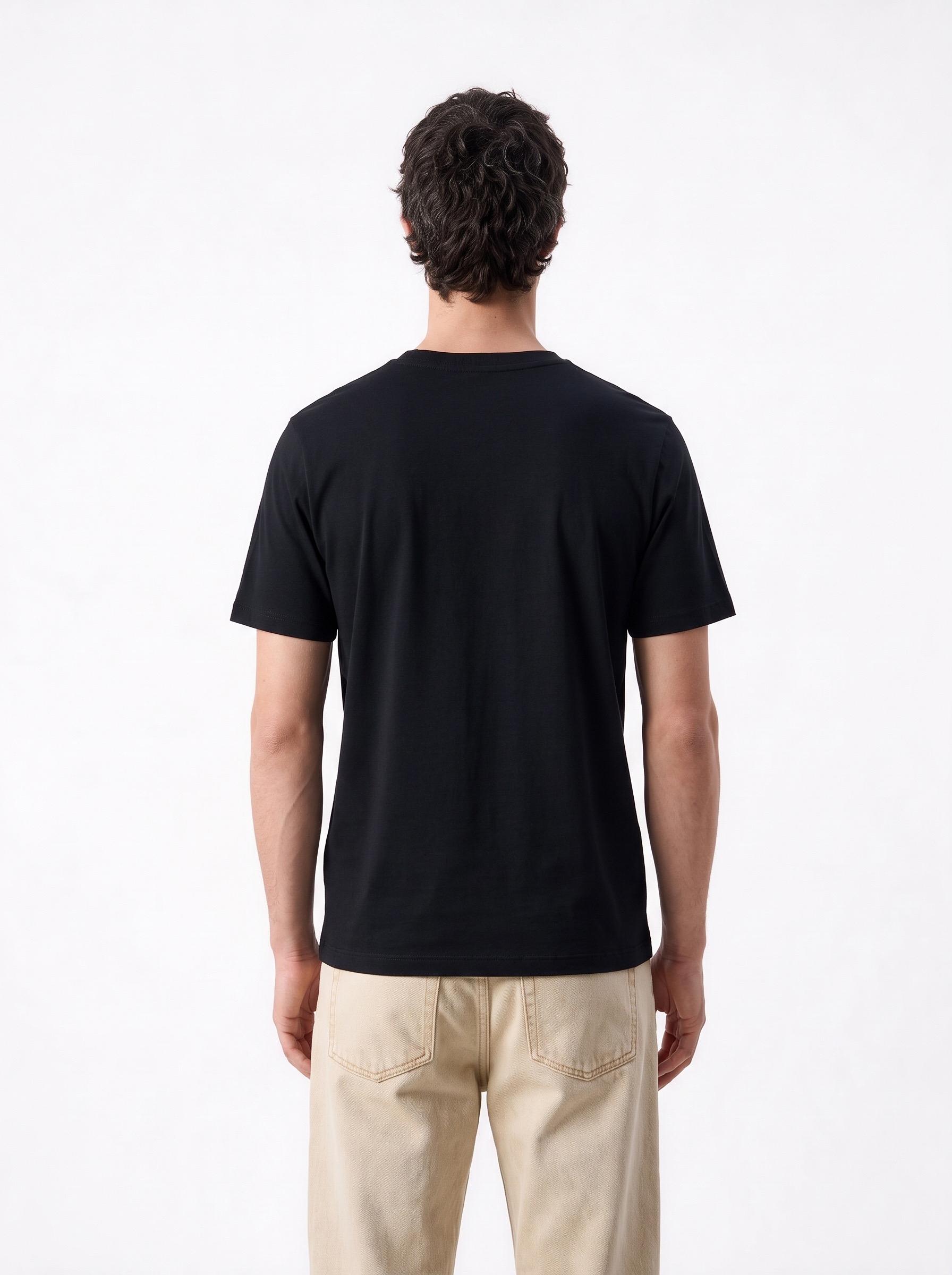 Polera con Etiqueta en Pecho Cuello Redondo Manga corta-1