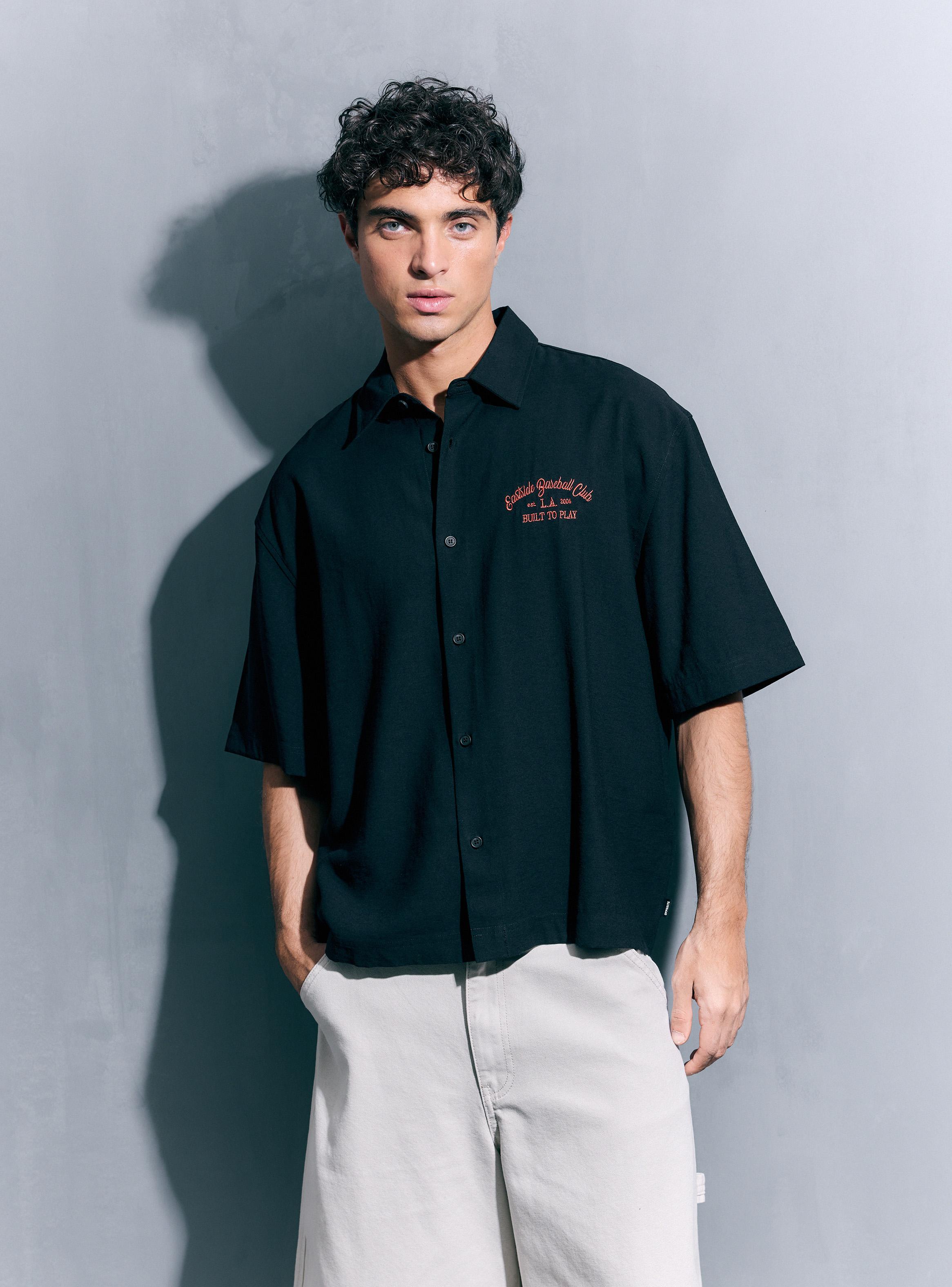 Camisa Estampada y Bordada Botones-0