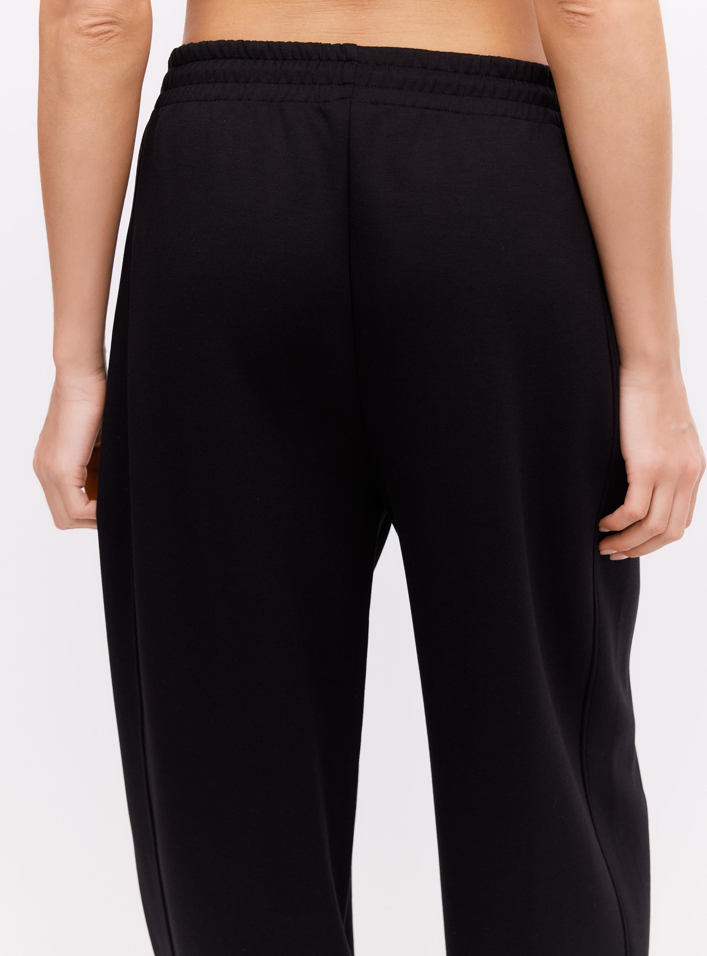 Pantalón Oversized Barrel-3