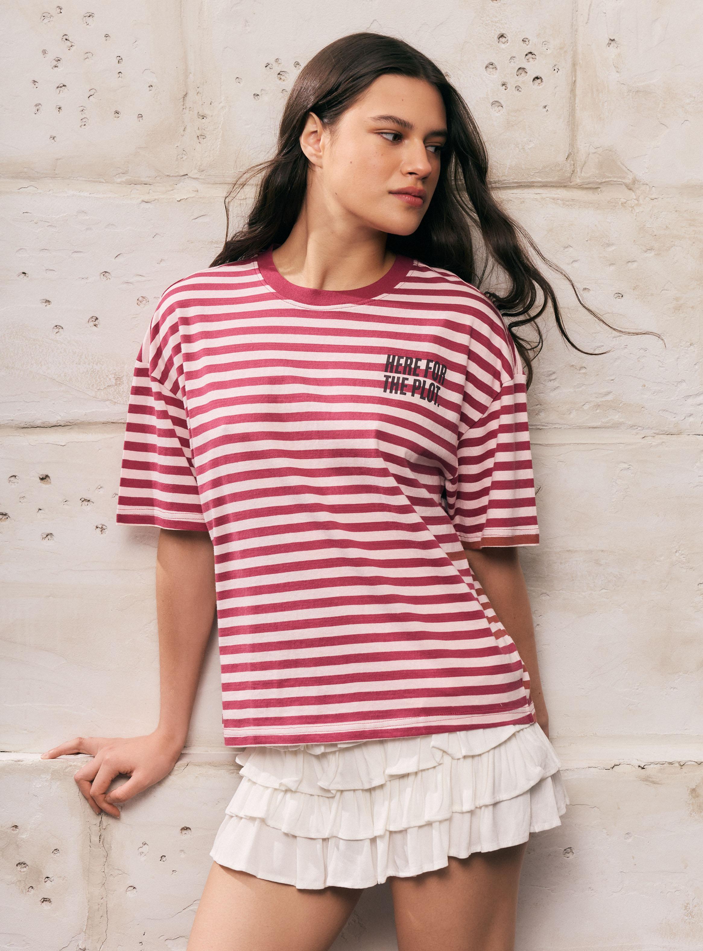 Polera Manga Corta Estampada Cuello Redondo-0