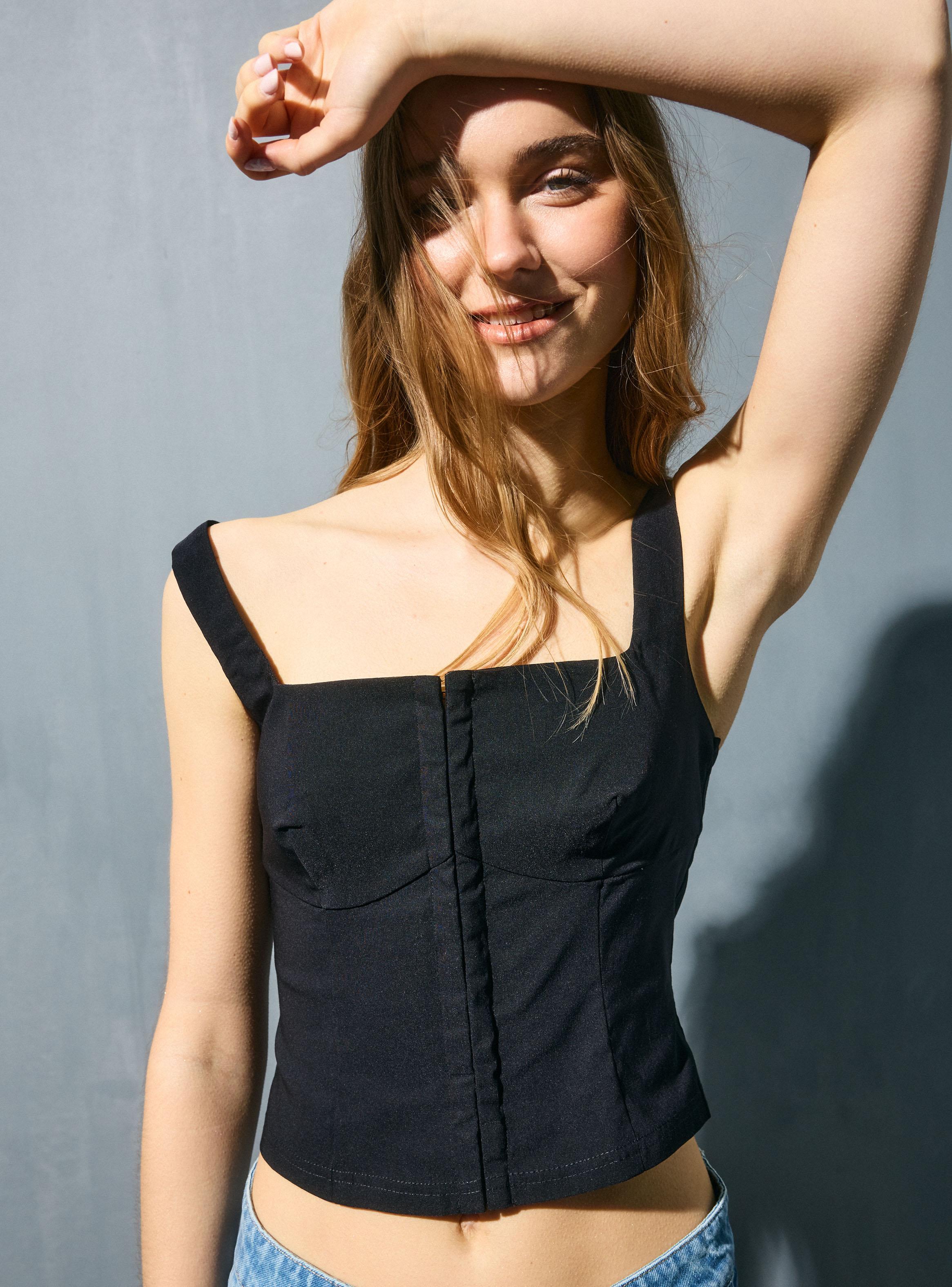 Blusa Escote Cuadrado con Tirantes-3