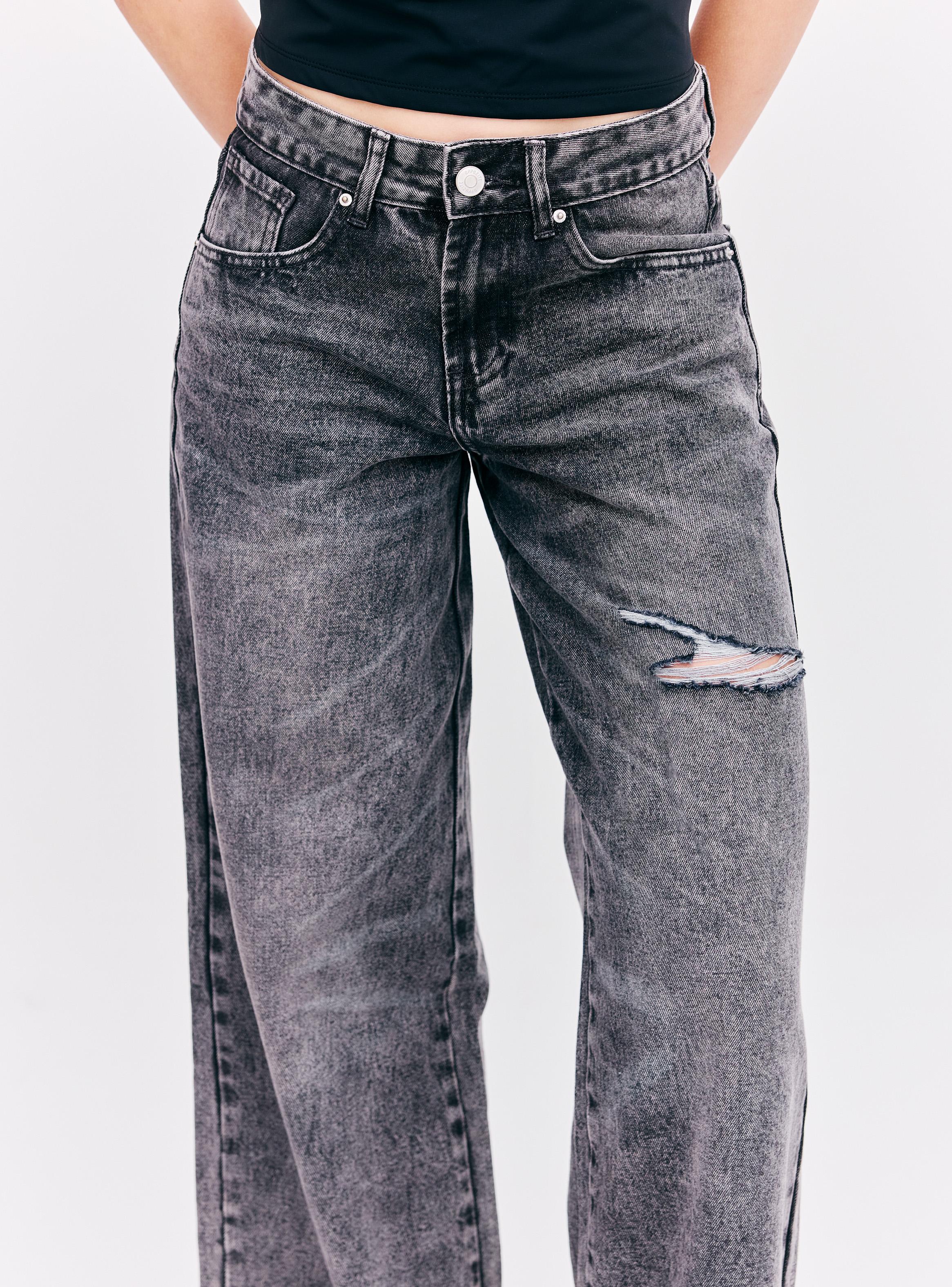 Jeans con Roturas y Desgastes Vintage-2