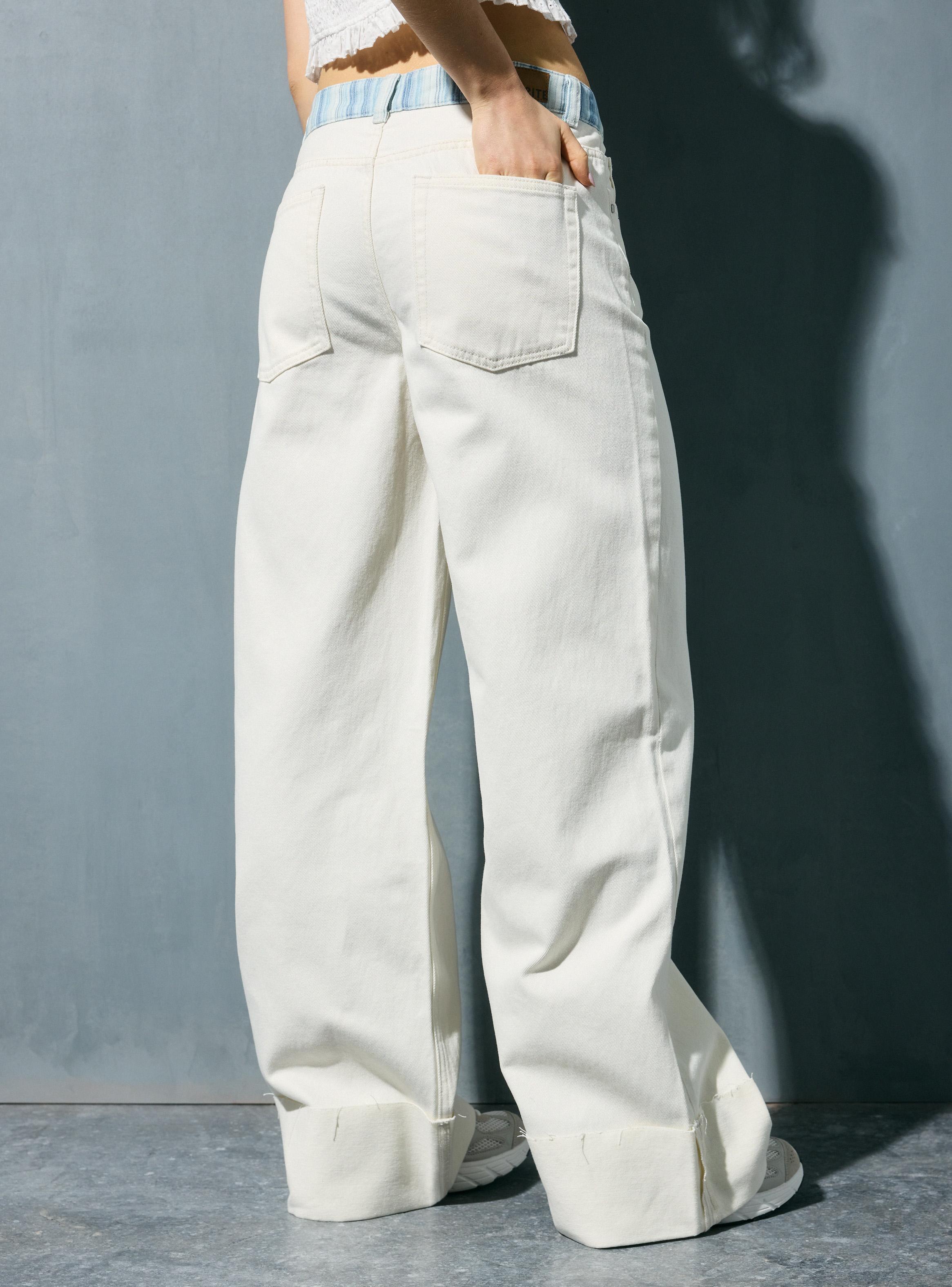 Jeans con Tiro Medio con Dobladillo y Cintura Estampada-1