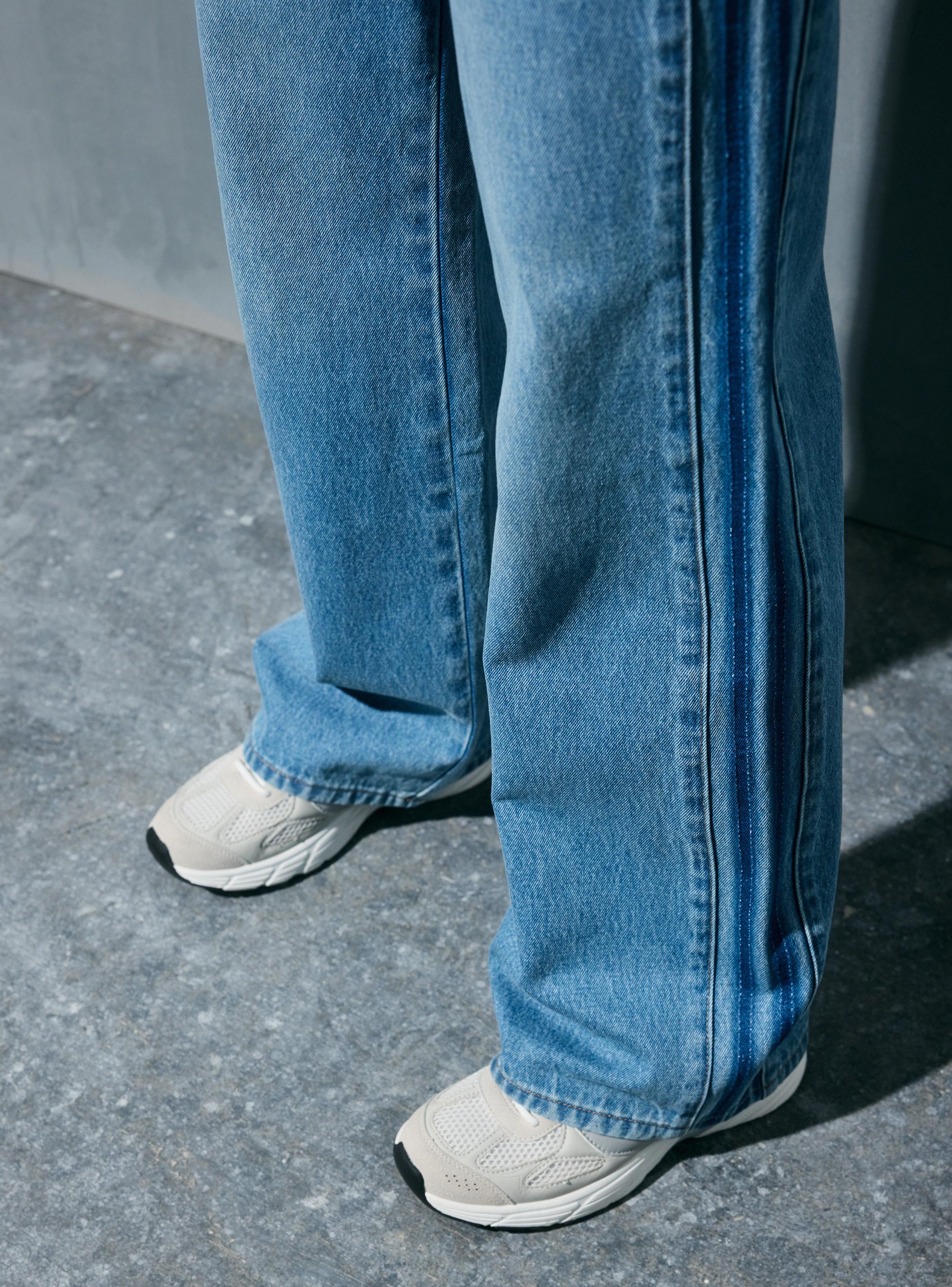 Jeans Wide Leg Alto con Lavado Claro-3