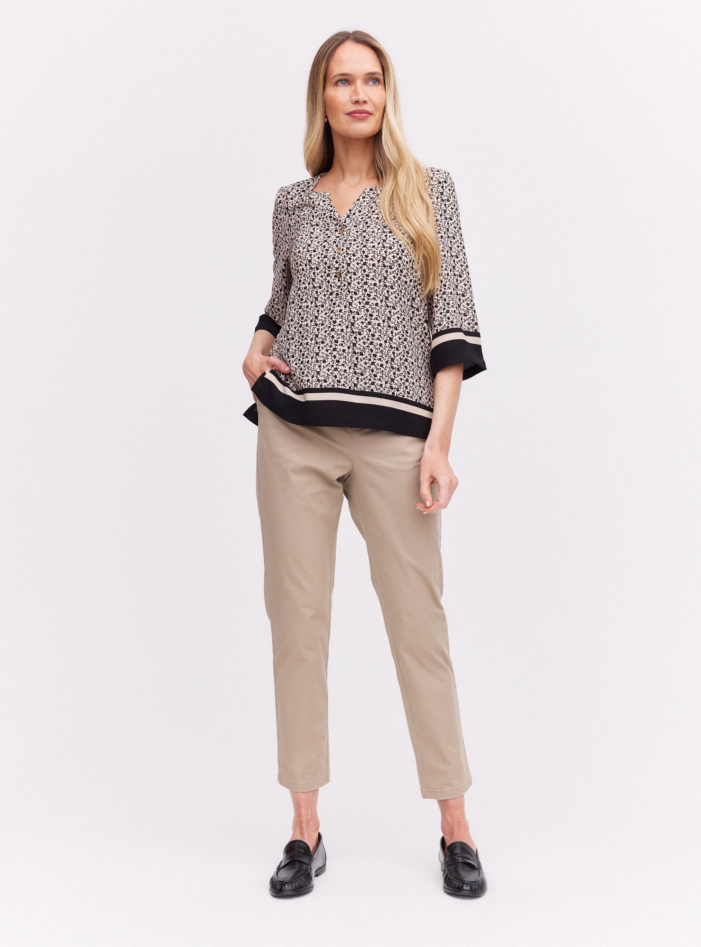Blusa Estampada con Botones Metálicos-4