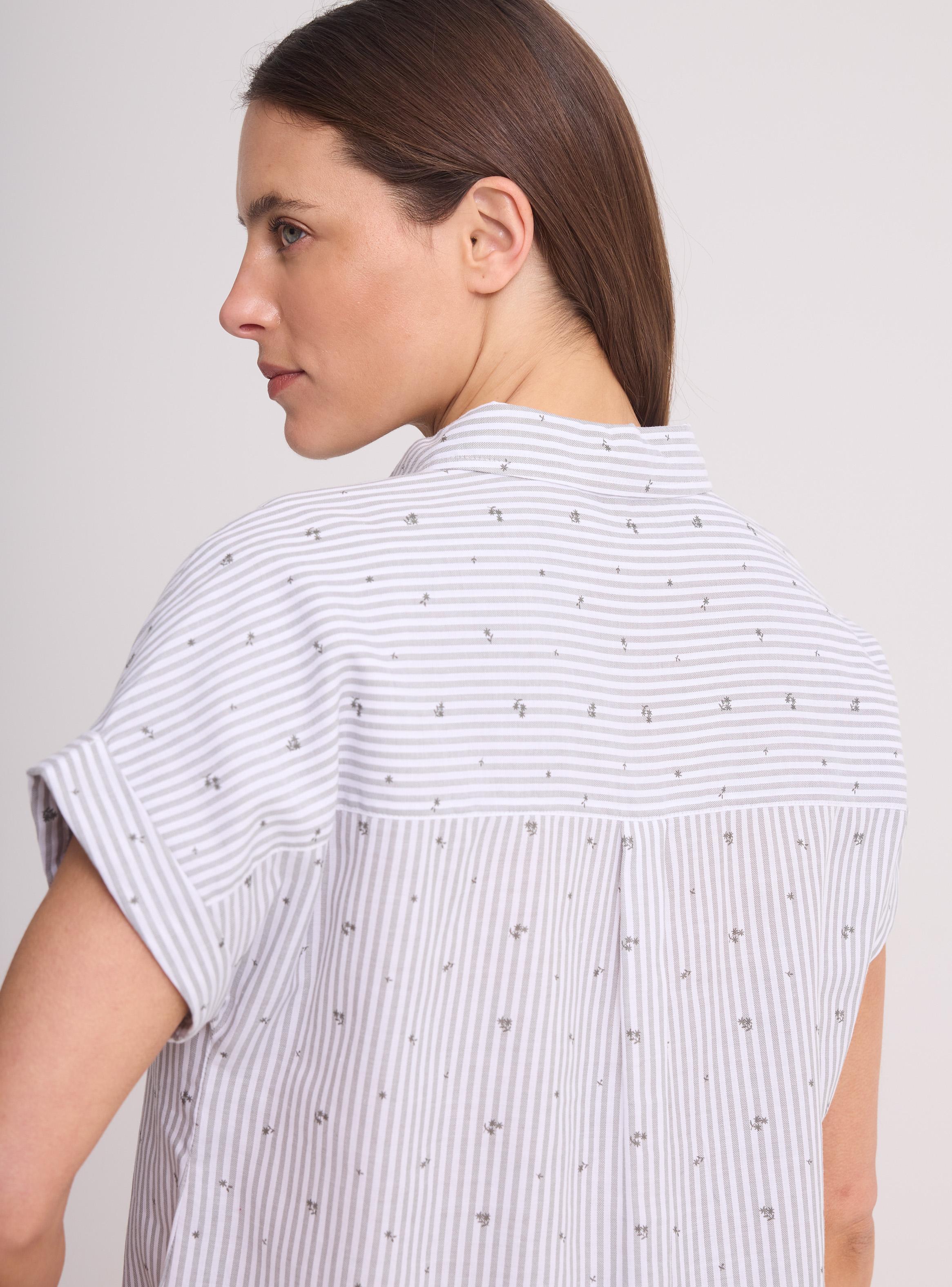 Blusa Rayas Verticales Mini Estampado Cuello Botón-2