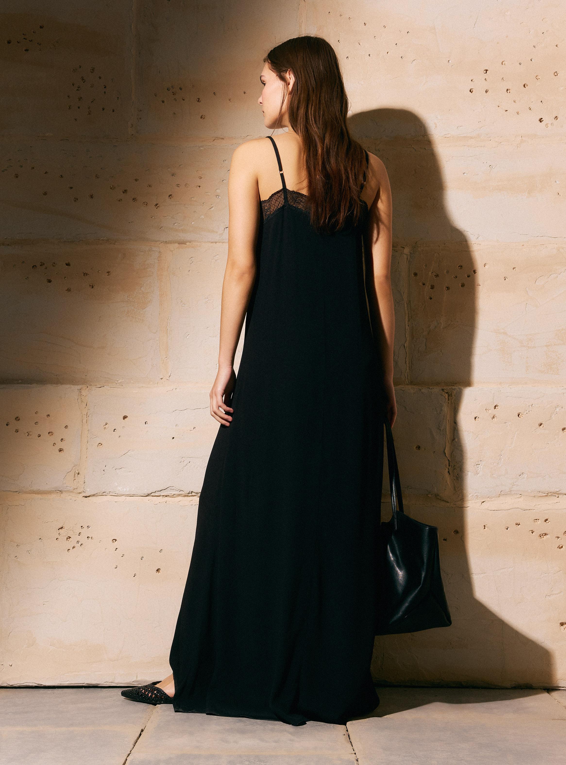 Vestido Lencero Cuello V Tirantes Finos y Encaje-5