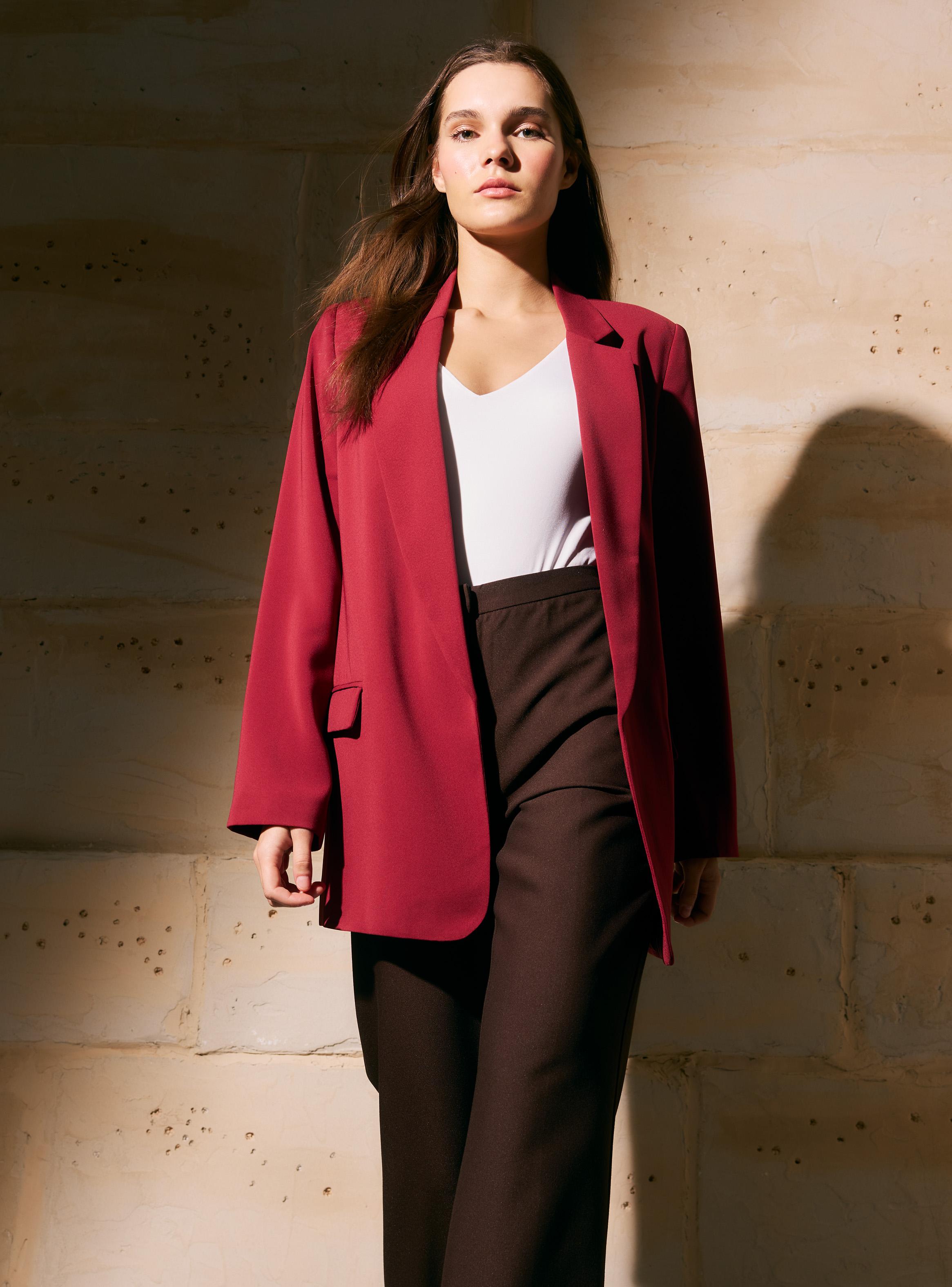 Blazer Cuello con Solapa y Calce Recto Básico-0