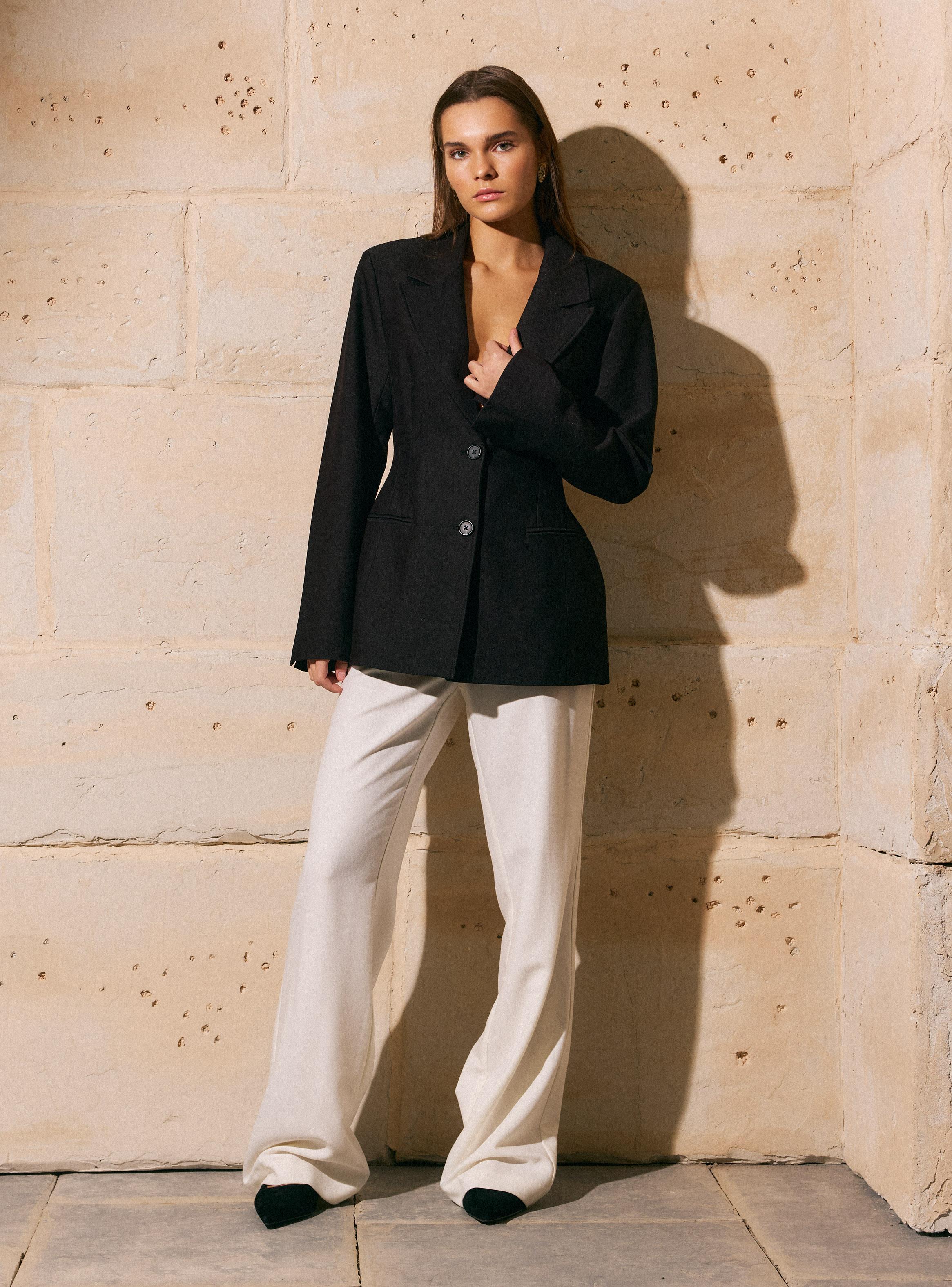Blazer Acinturado Cuello con Solapa y Cierre de Botones-4