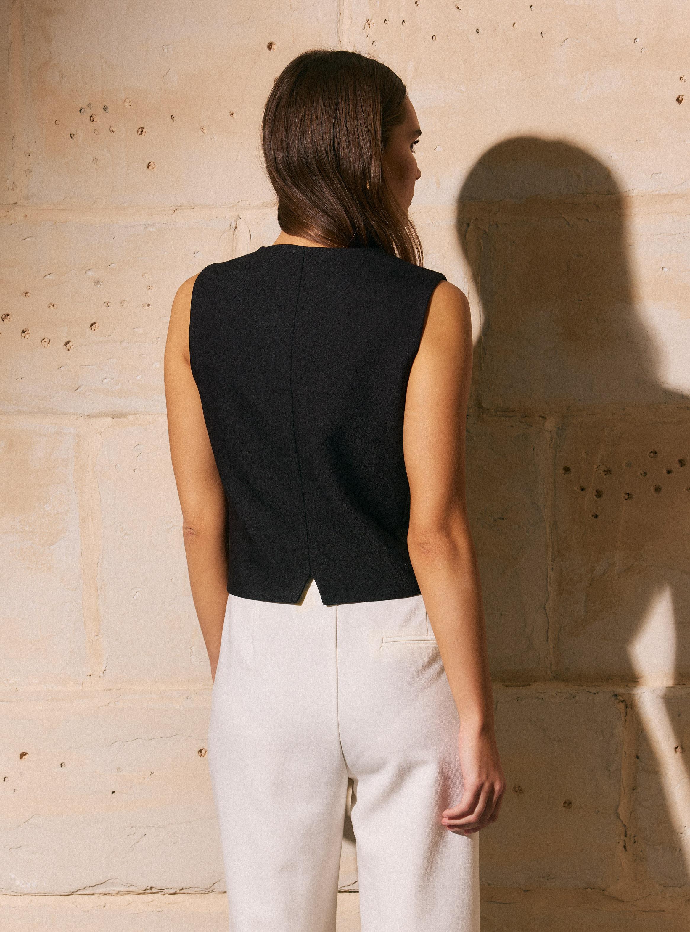 Blazer Tipo Vest sin Mangas y Cuello V-1