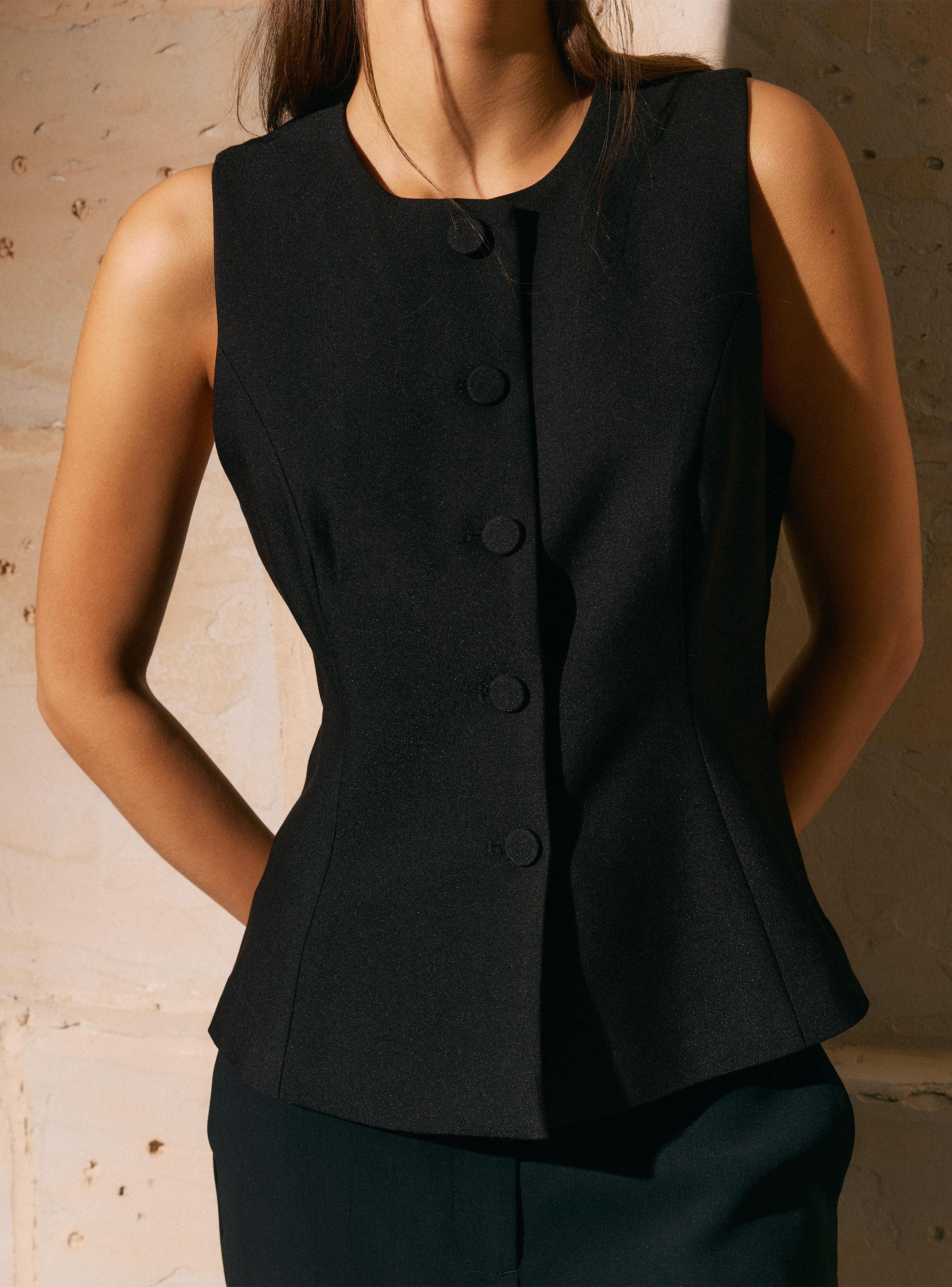 Blazer Tipo Vest Cuello Redondo y Corte Peplum-3