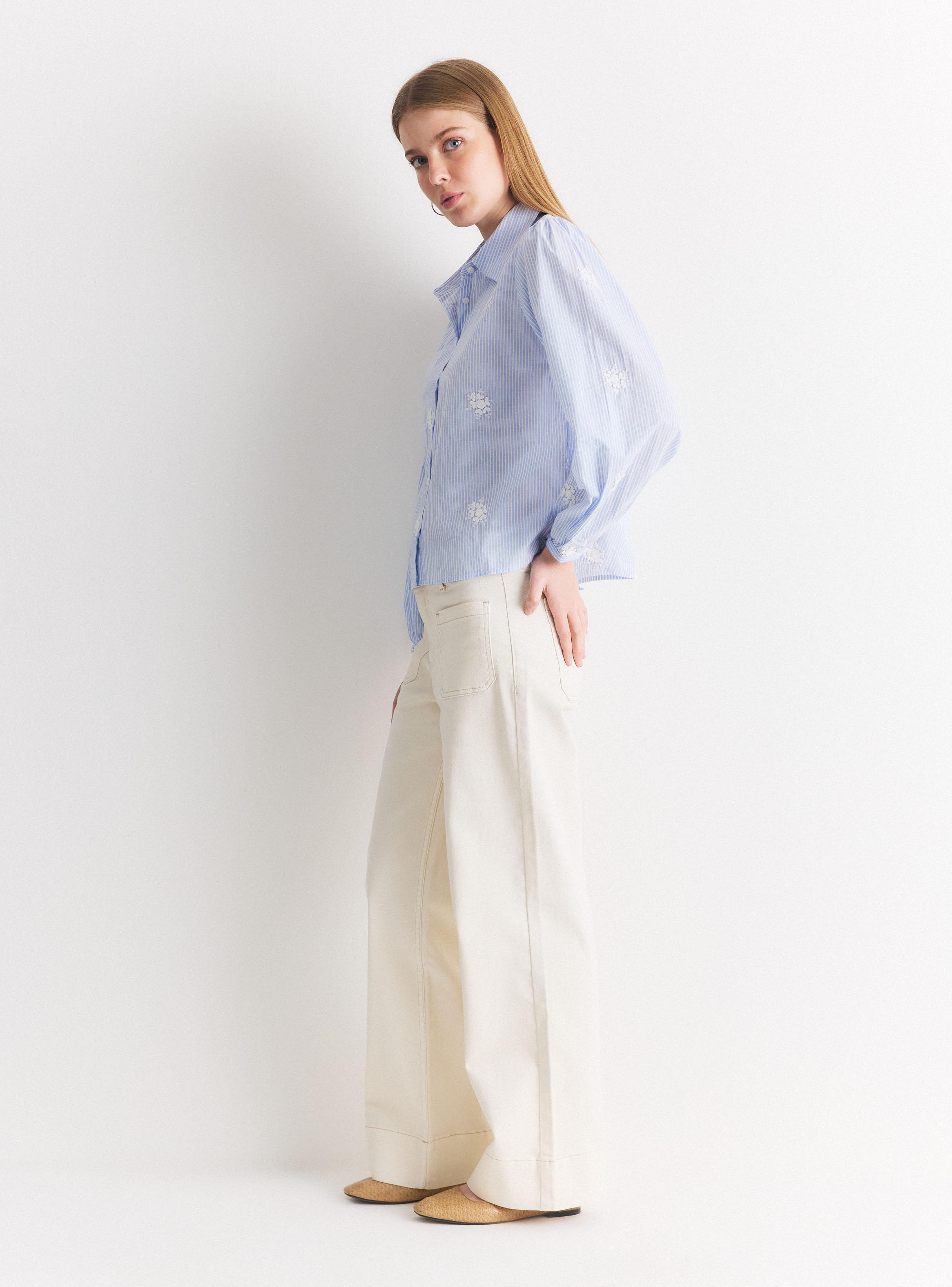 Blusa Rayas Verticales Bordados Florales 3D-4