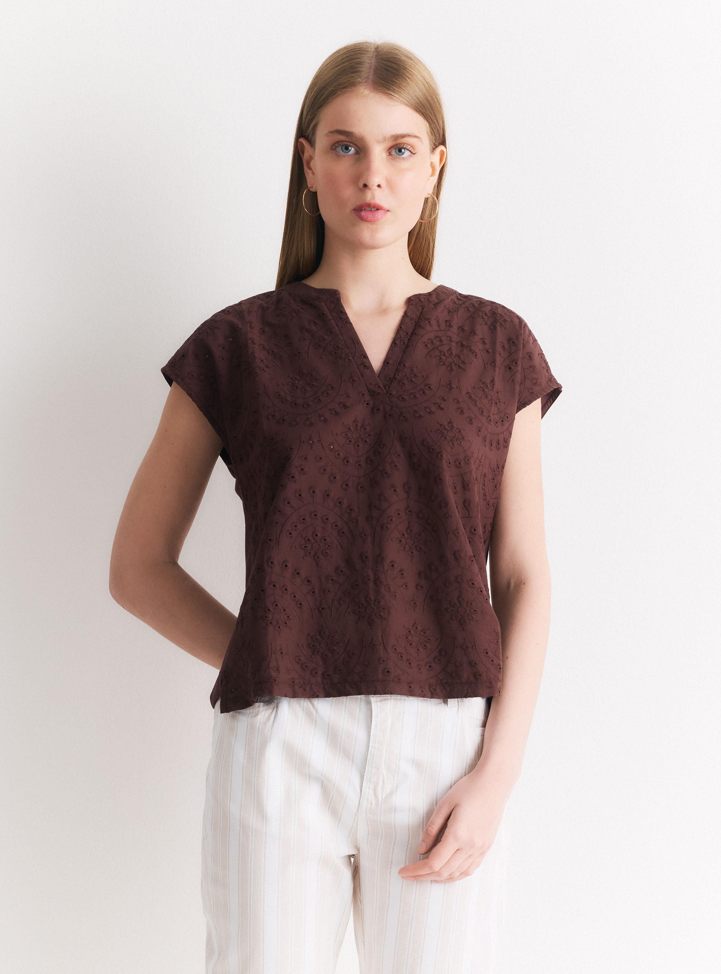 Polera Mezcla de Telas Manga Corta Cuello V-0