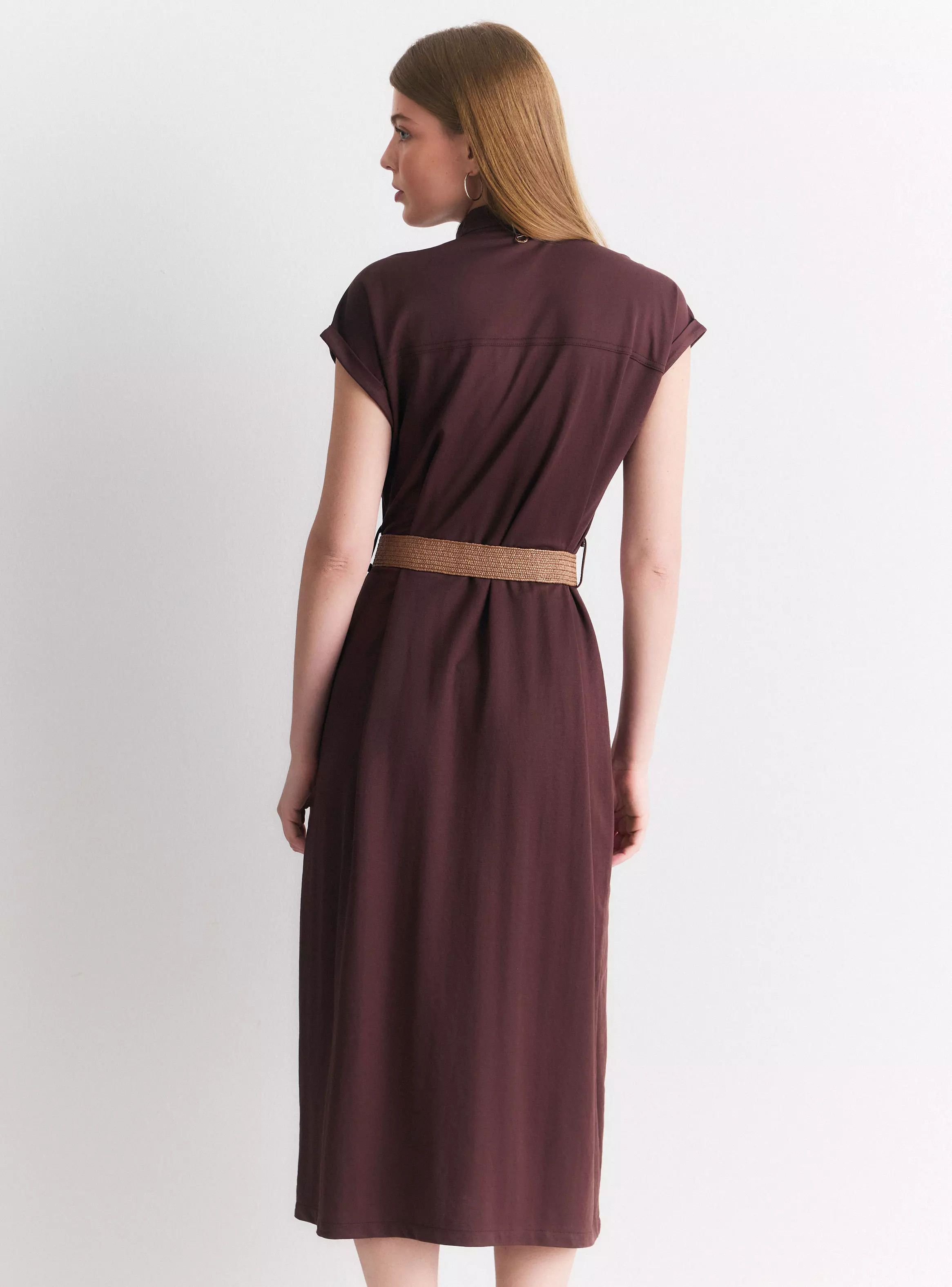 Vestido Midi Manga Corta Cuello Camisero con Cinturón-1