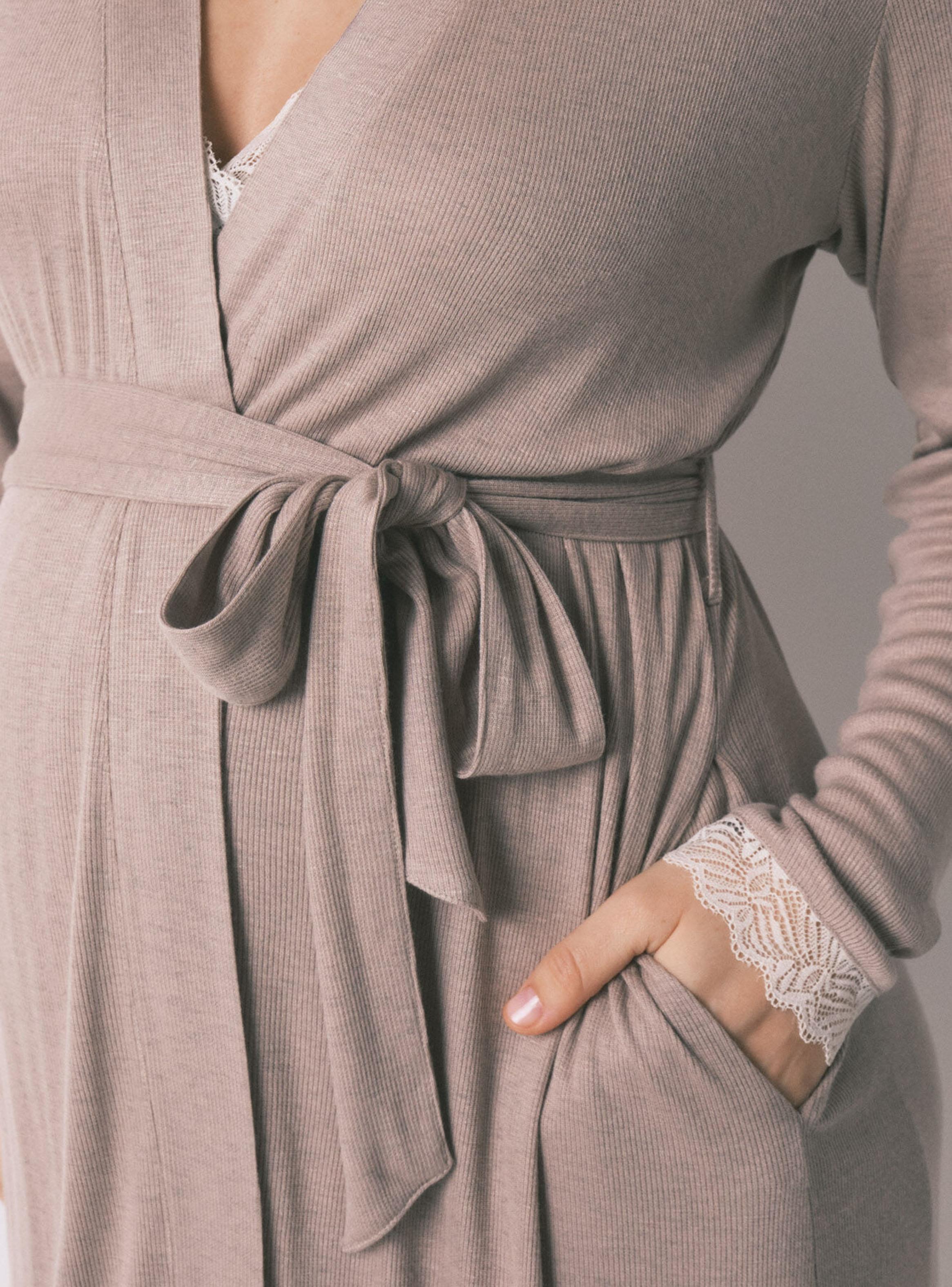 Bata Maternity Cinturón Gris-3