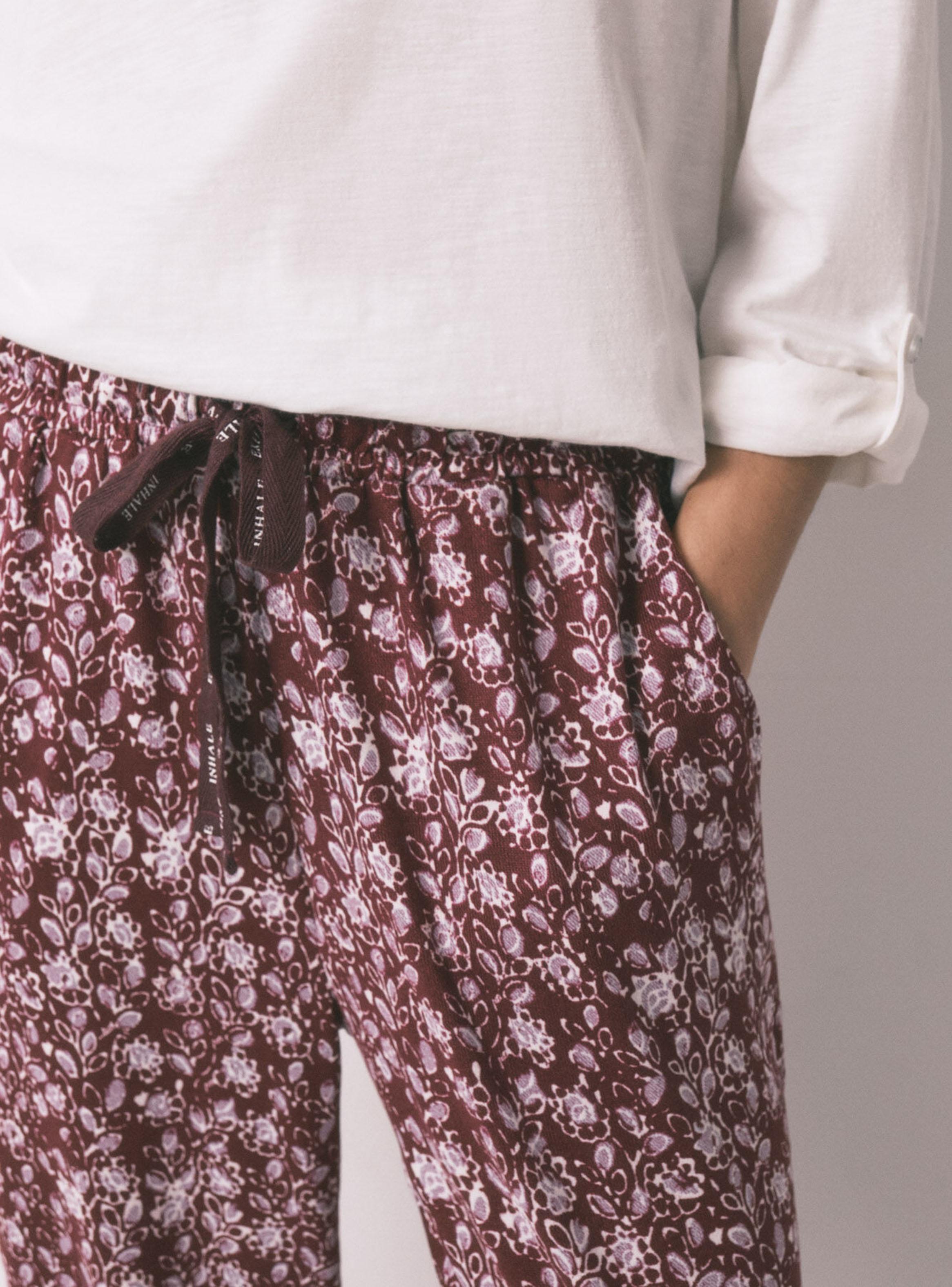 Pantalón Largo Granate Estampado Flores-3
