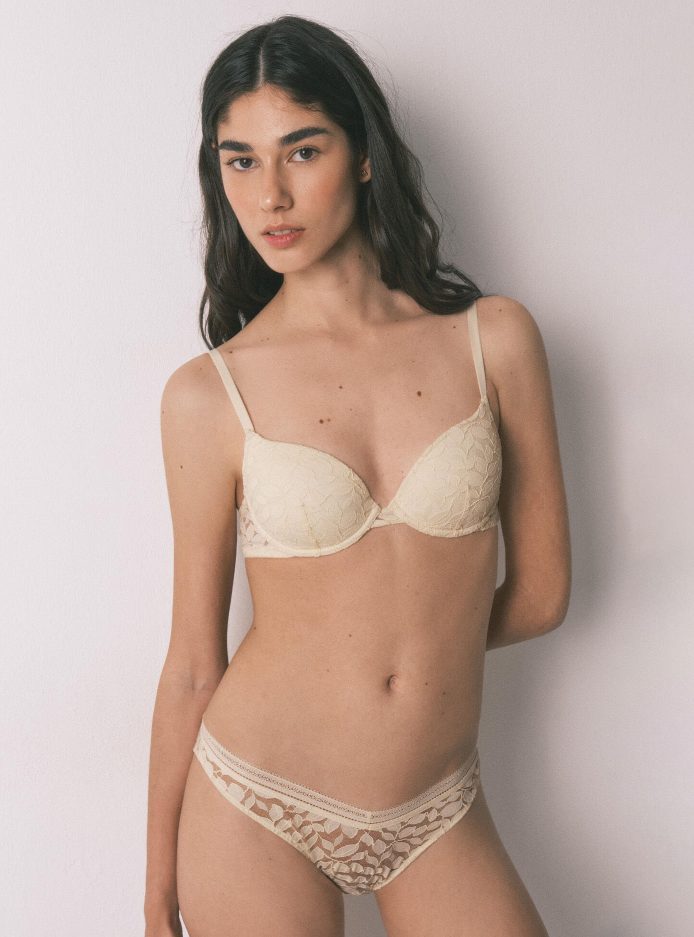 Calzón Clásico Encaje Cintura V Beige-3