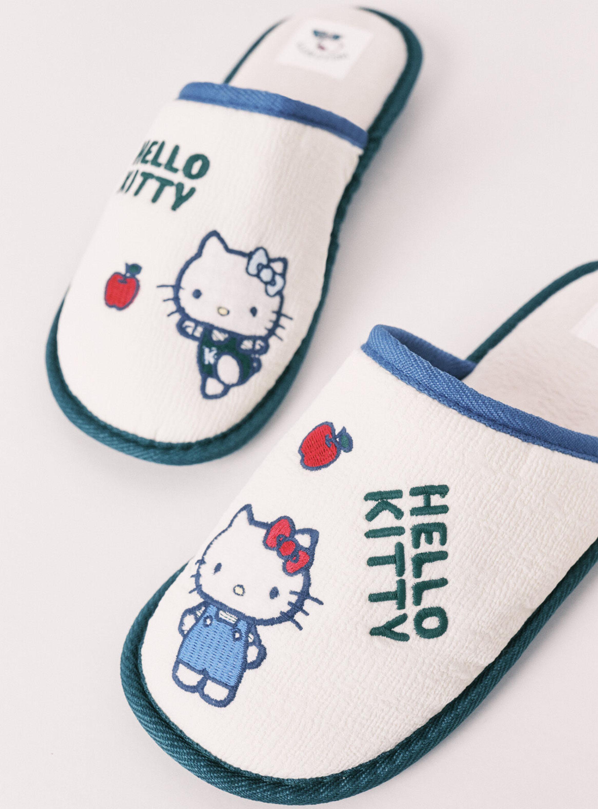 Pantuflas Casa Hello Kitty-3