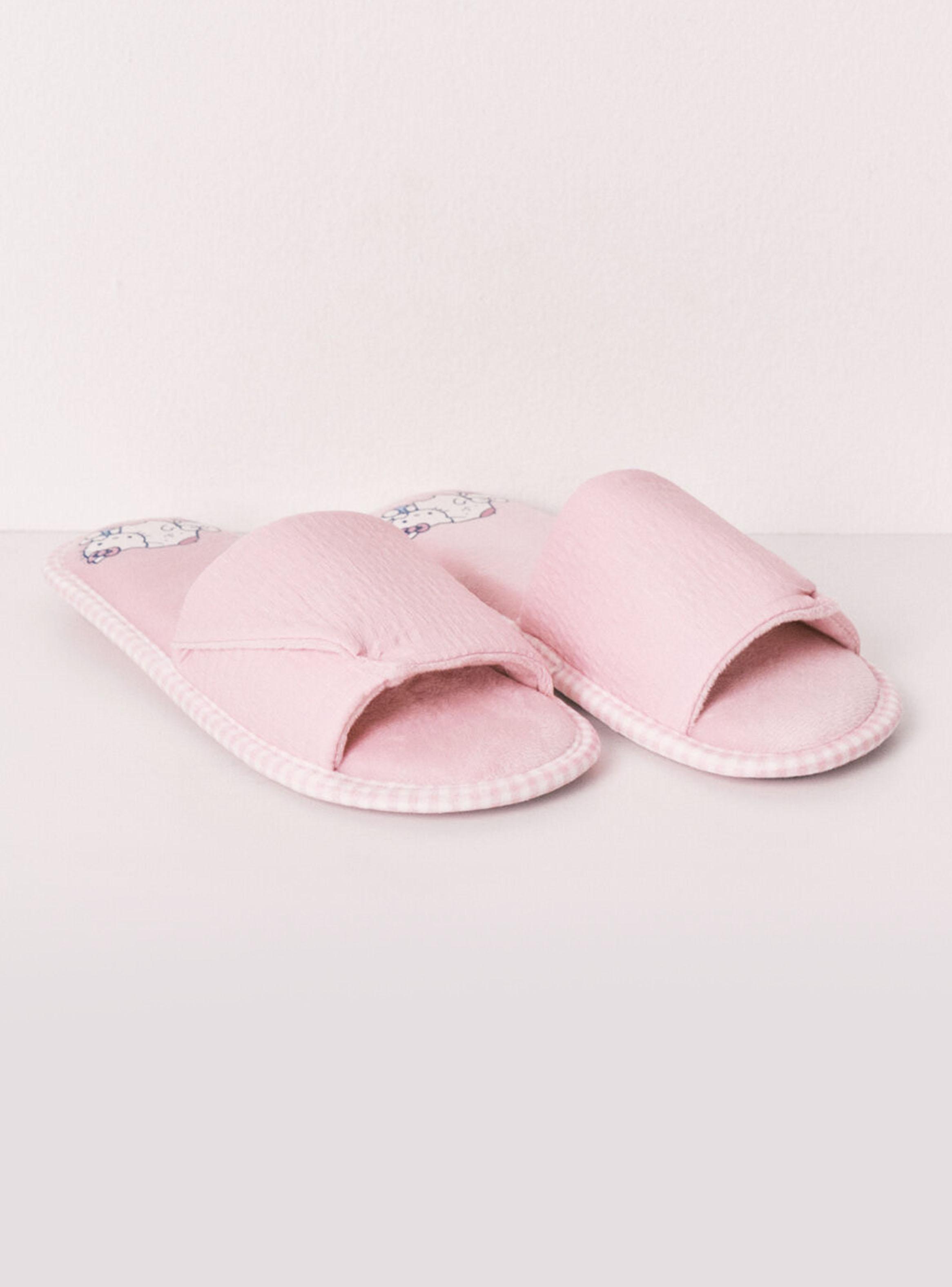 Pantuflas Casa Rosa Hello Kitty-2