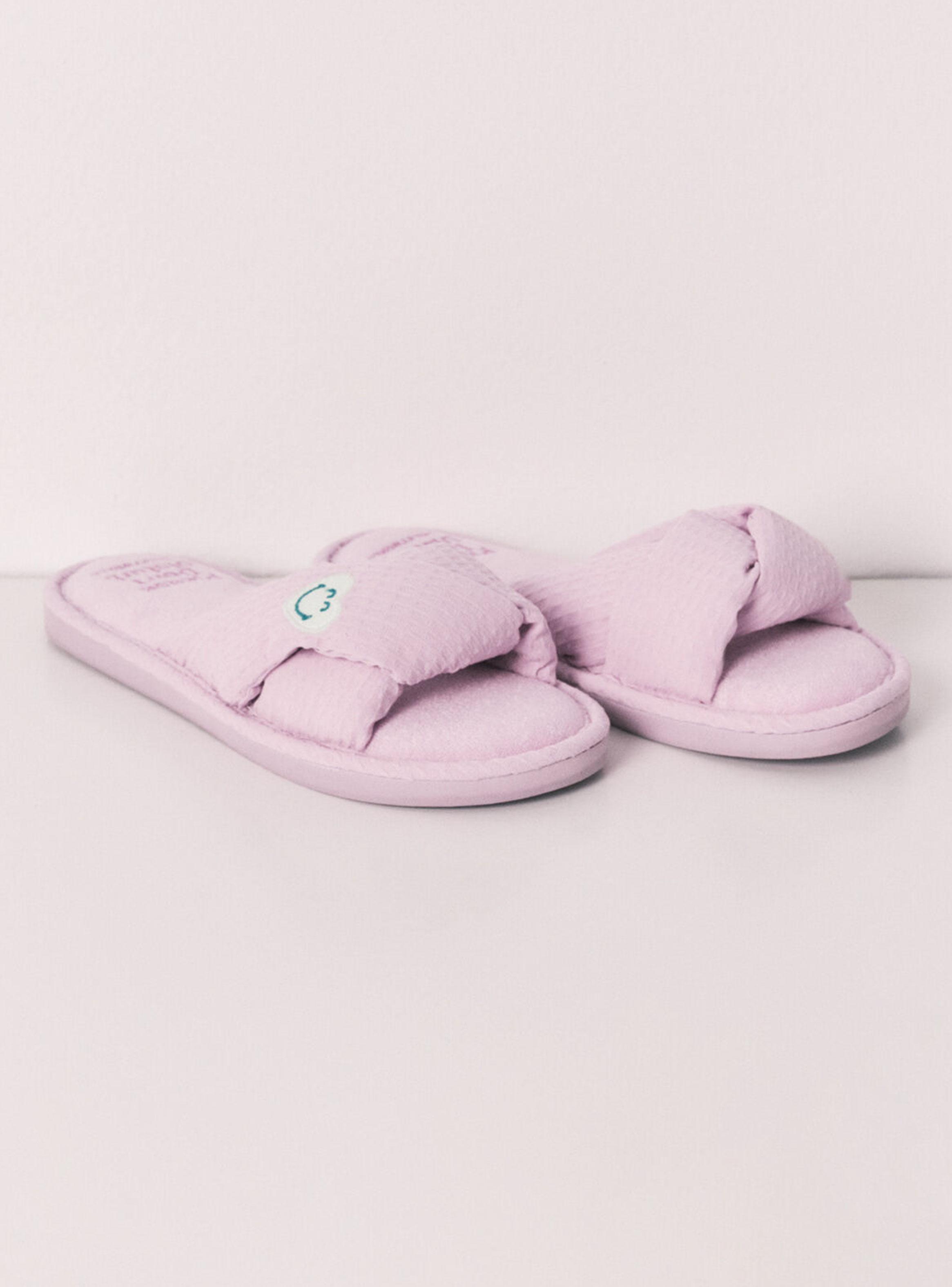 Pantuflas Casa Nudo Smileyworld-3